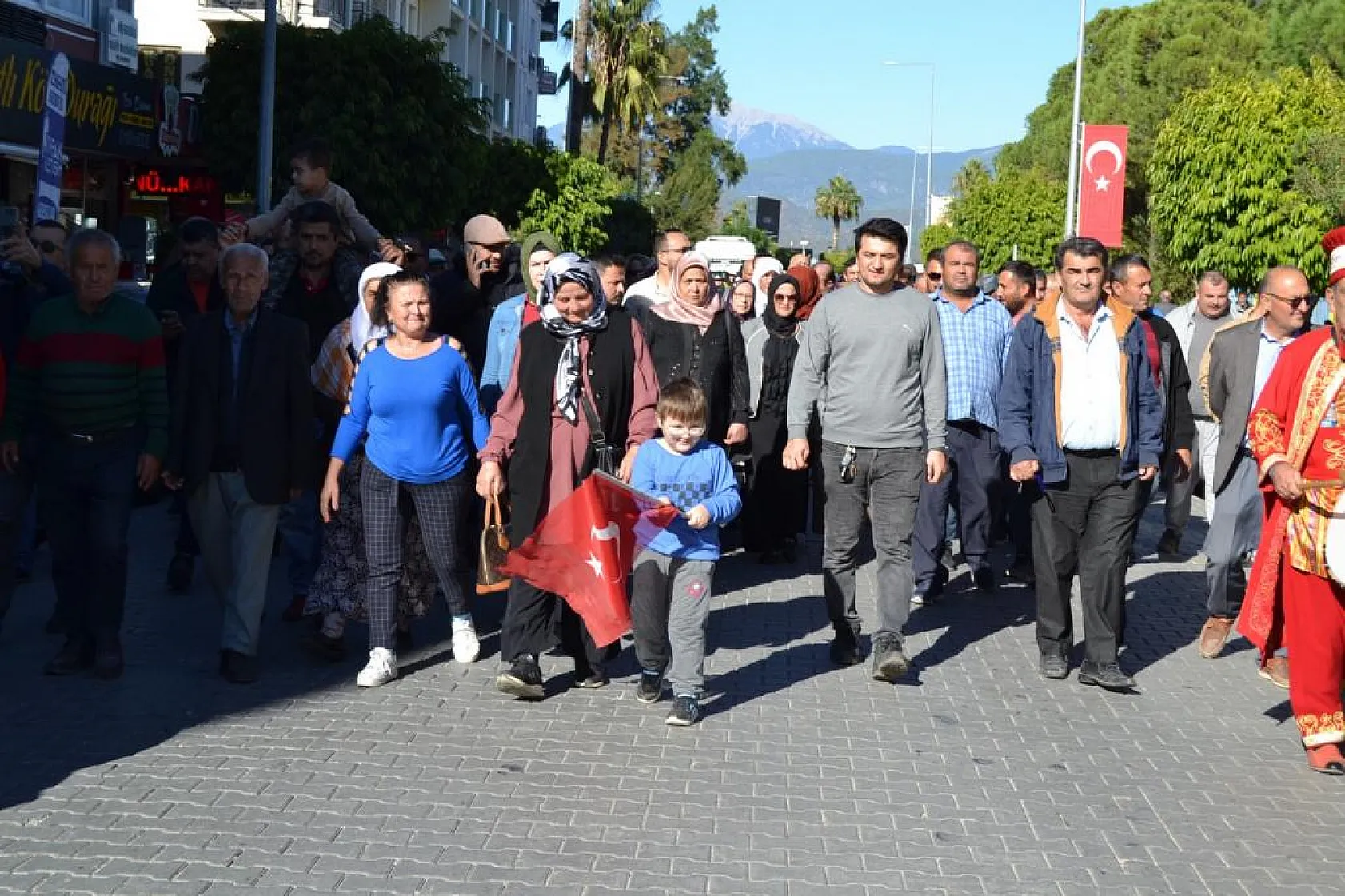 Çaylı'dan Görkemli Başvuru Töreni
