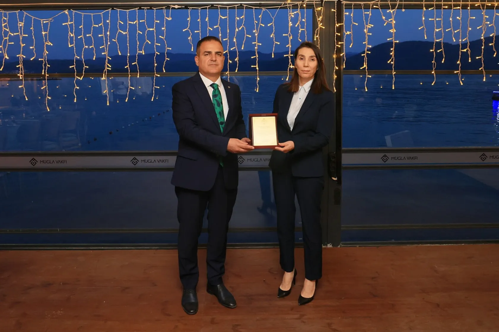 Vali Akbıyık'tan Kaymakamlara veda yemeği