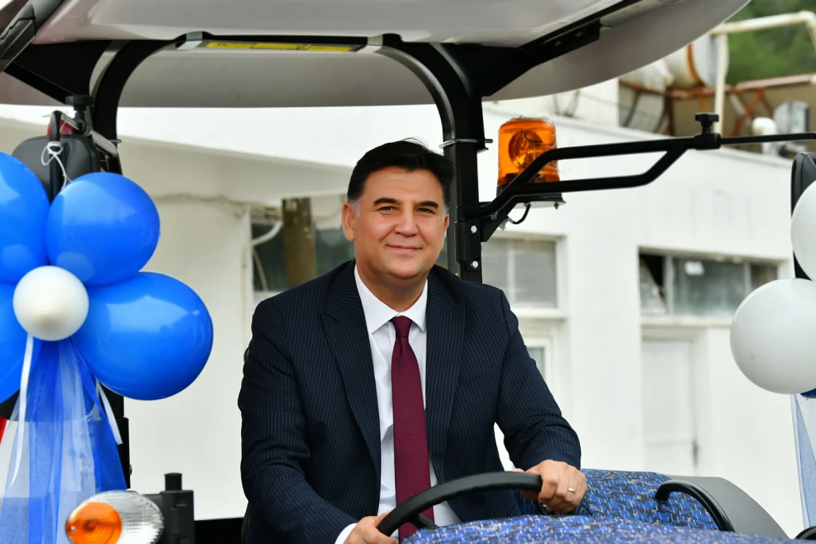 Fethiye'de araç filosuna 12 takviye: Karaca'dan tasarruf ve güçlü belediye vurgusu