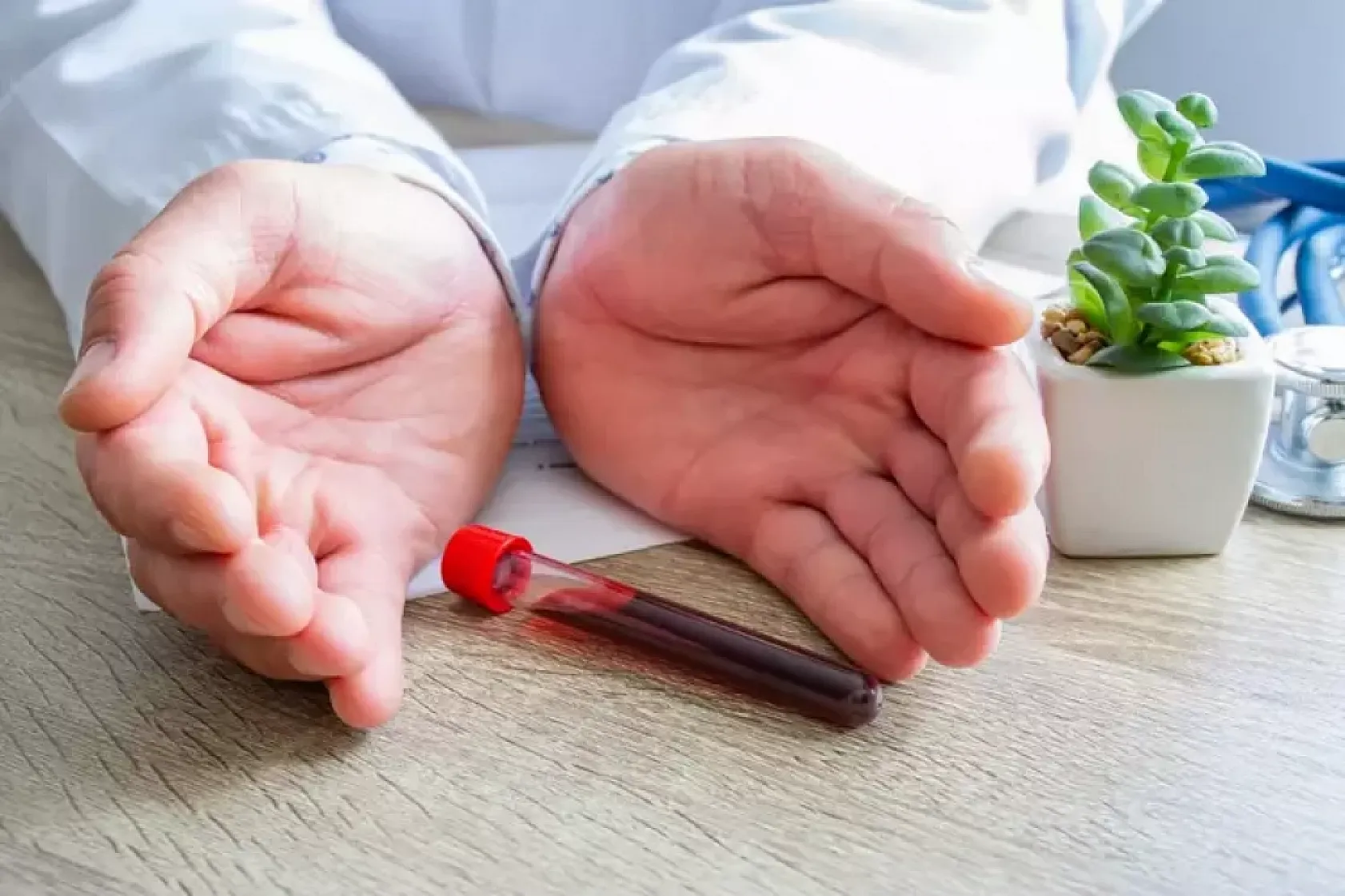 Türkiye'de kendiliğinden yetişiyor ! Kanı temizleyip, organları yeniliyor: Vücudu dipçik gibi yapan bitki