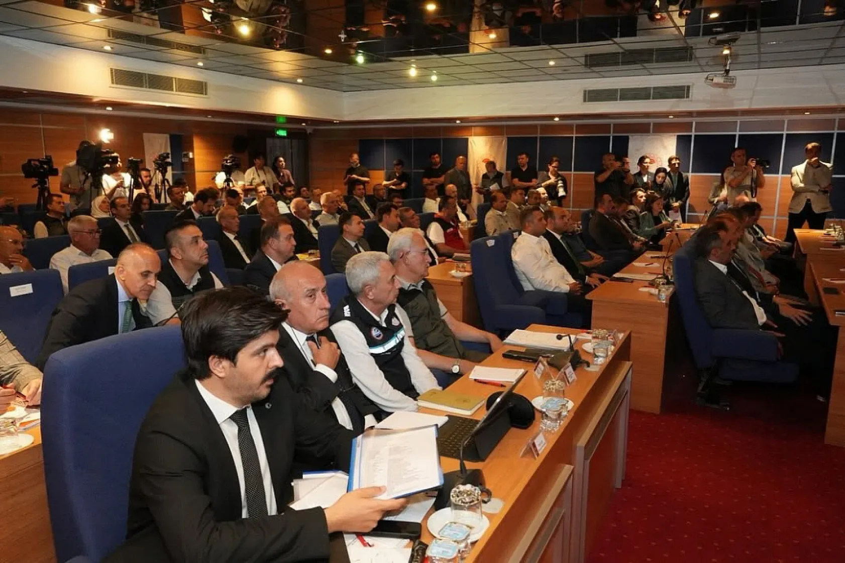 Tarım ve Orman Bakanı Yumaklı, Muğla'da Sektör Temsilcileriyle Bir Araya Geldi