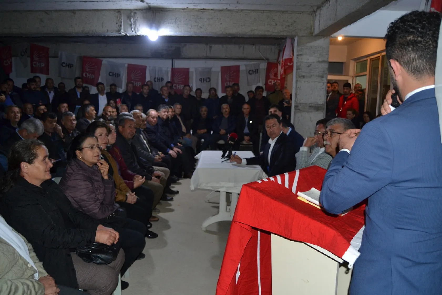 CHP'li Adaylar Seydikemer'de Partililerle Buluştu 