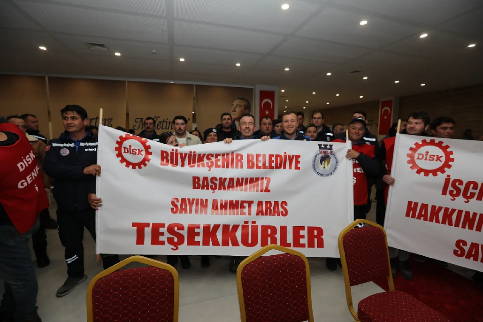 Büyükşehir'den işçilerin yüzlerini güldüren zam