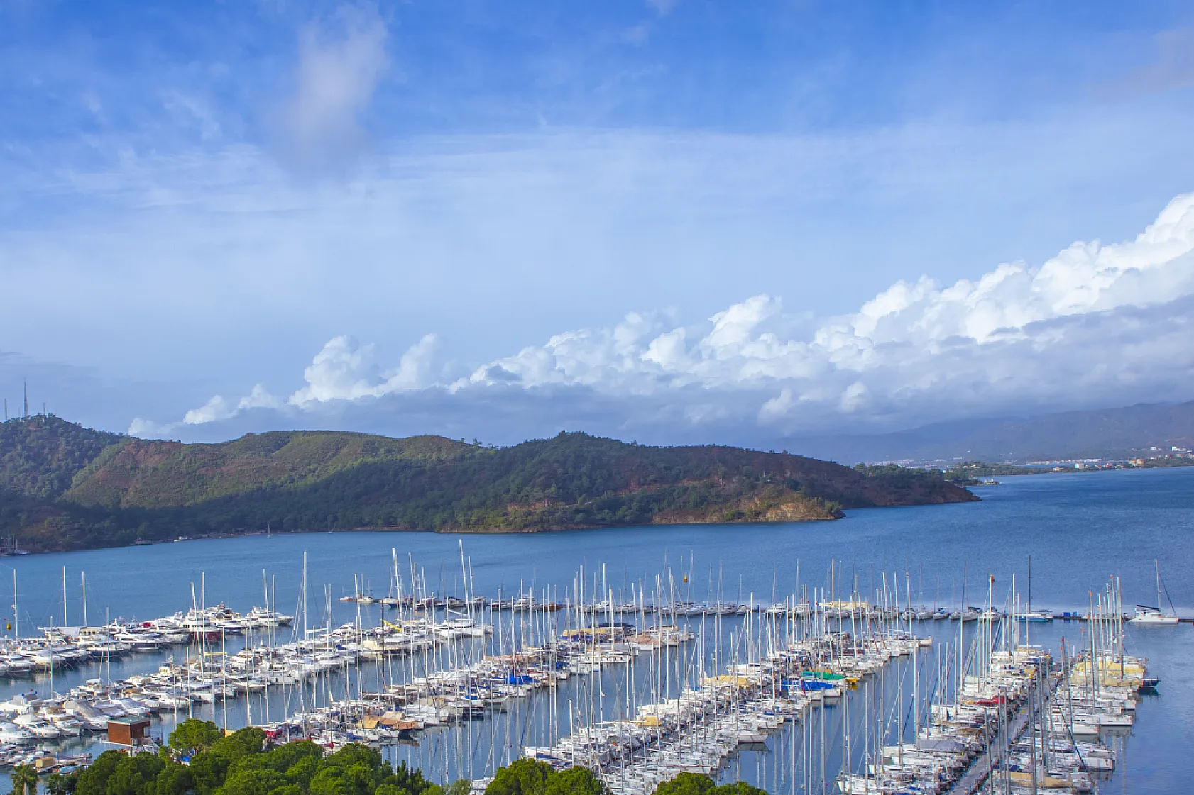 Fethiye'de Termometreler 37 Dereceyi Gördü, Nem Oranı ise Yüzde 47