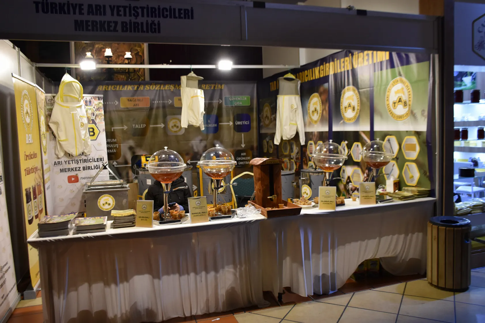 Uluslararası Muğla Arıcılık ve Çam Balı Kongresi başladı