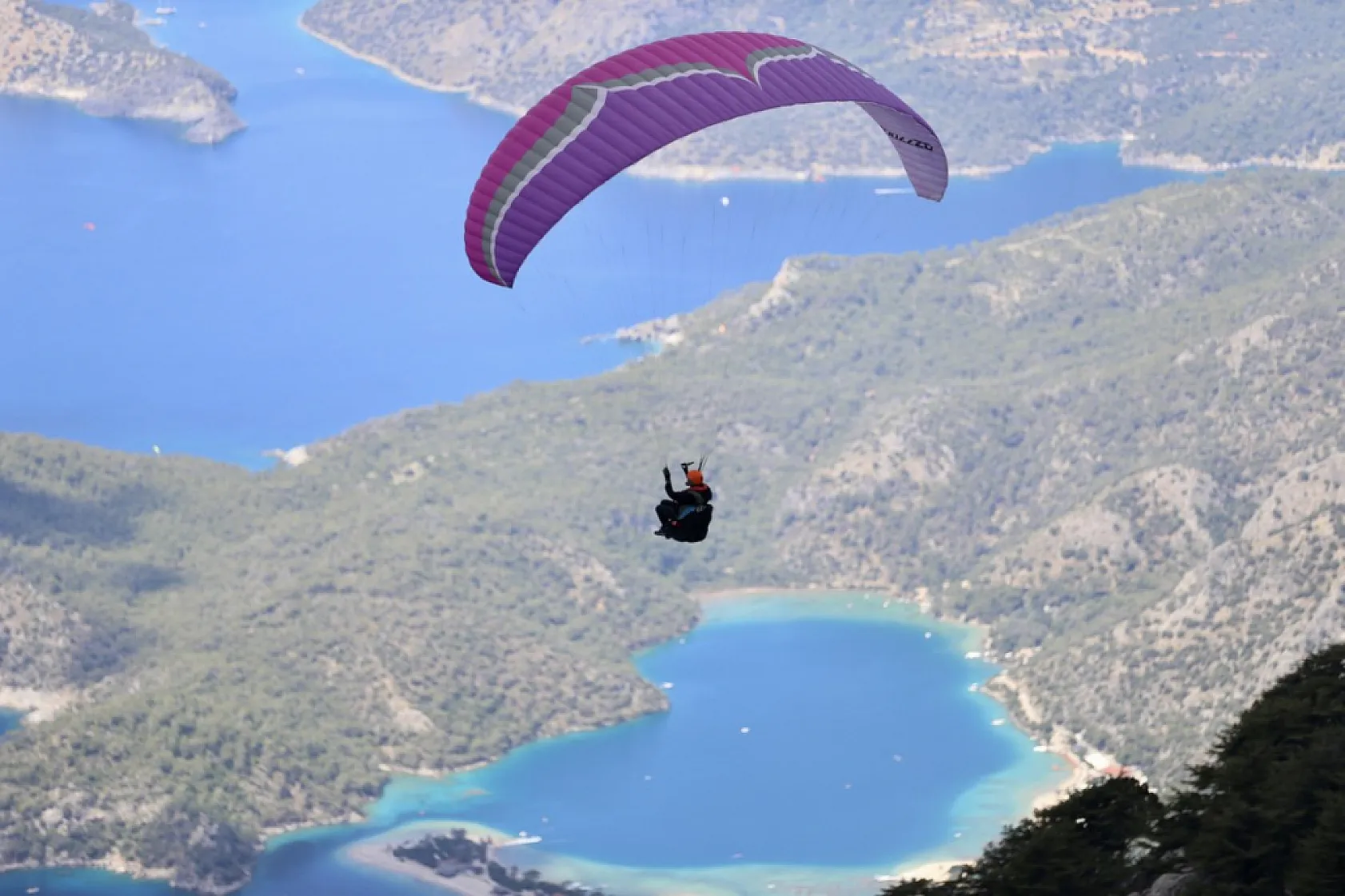 Fethiye'deki Babadağ, yamaç paraşütü tutkunlarını ağırlıyor
