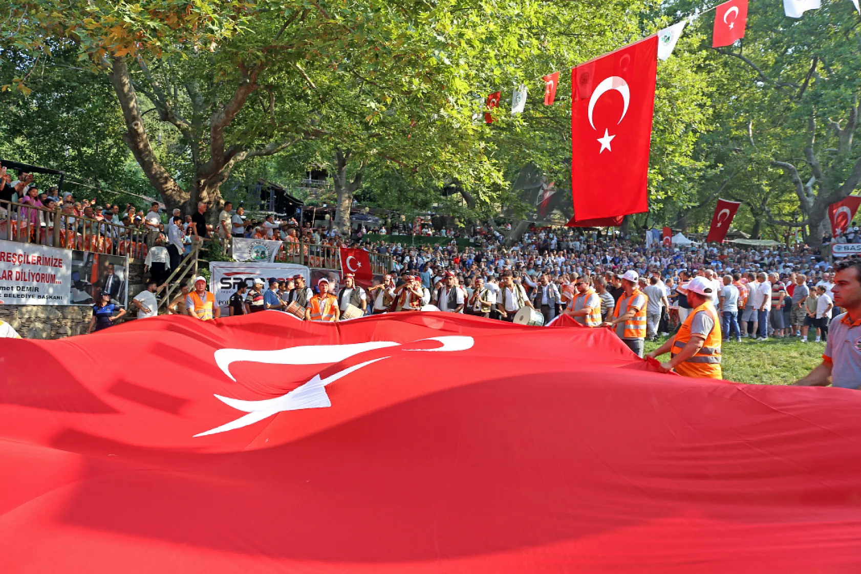 Menteşe Beşpınar Yağlı Güreşleri'nde başpehlivanlığı Cengizhan Şimşek kazandı