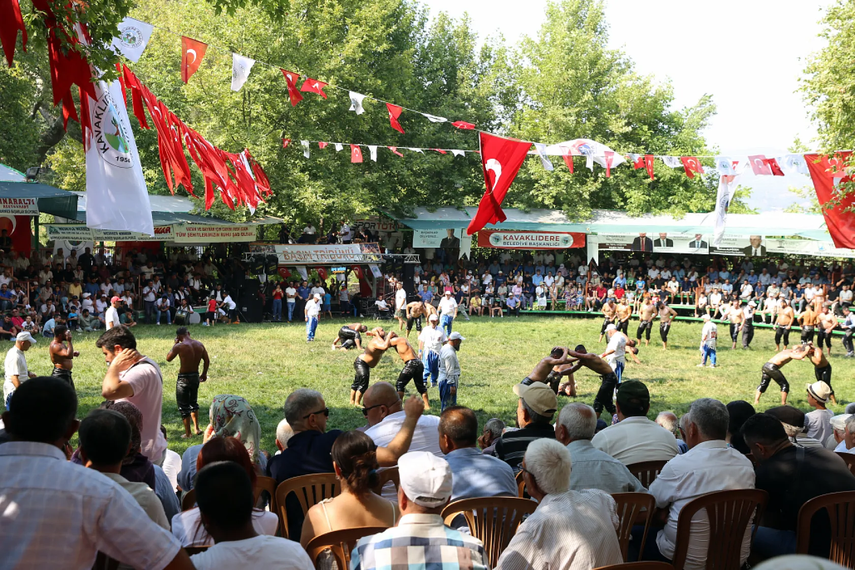 Menteşe Beşpınar Yağlı Güreşleri'nde başpehlivanlığı Cengizhan Şimşek kazandı