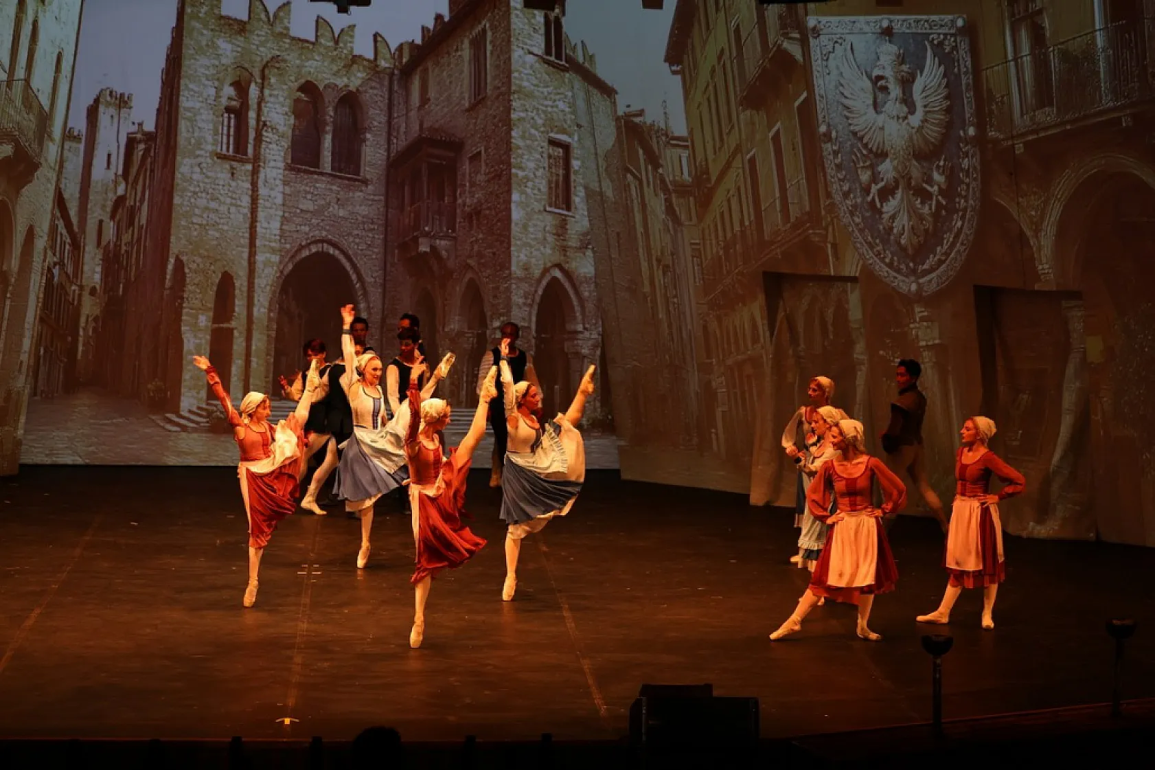 22. Uluslararası Bodrum Bale Festivali 'Romeo ve Juliet' temsiliyle devam etti