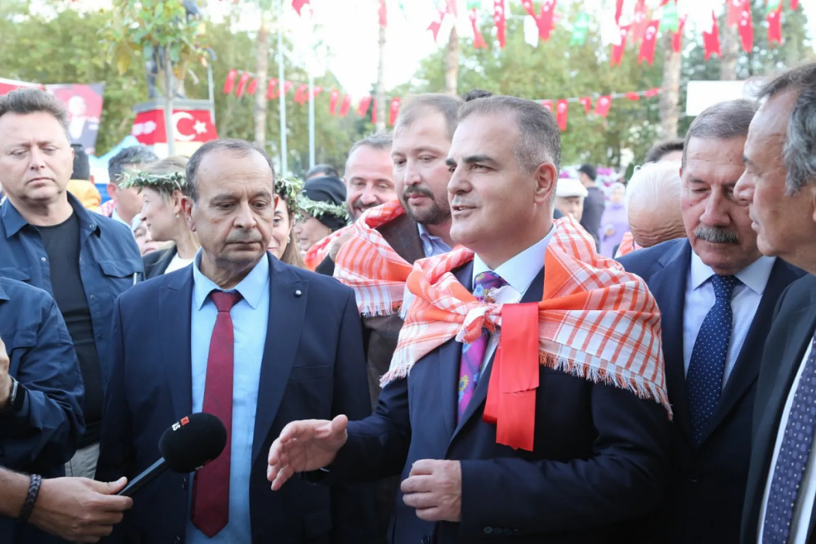 Muğla'da '11. Uluslararası Milas Zeytin Hasat Şenliği' sona erdi