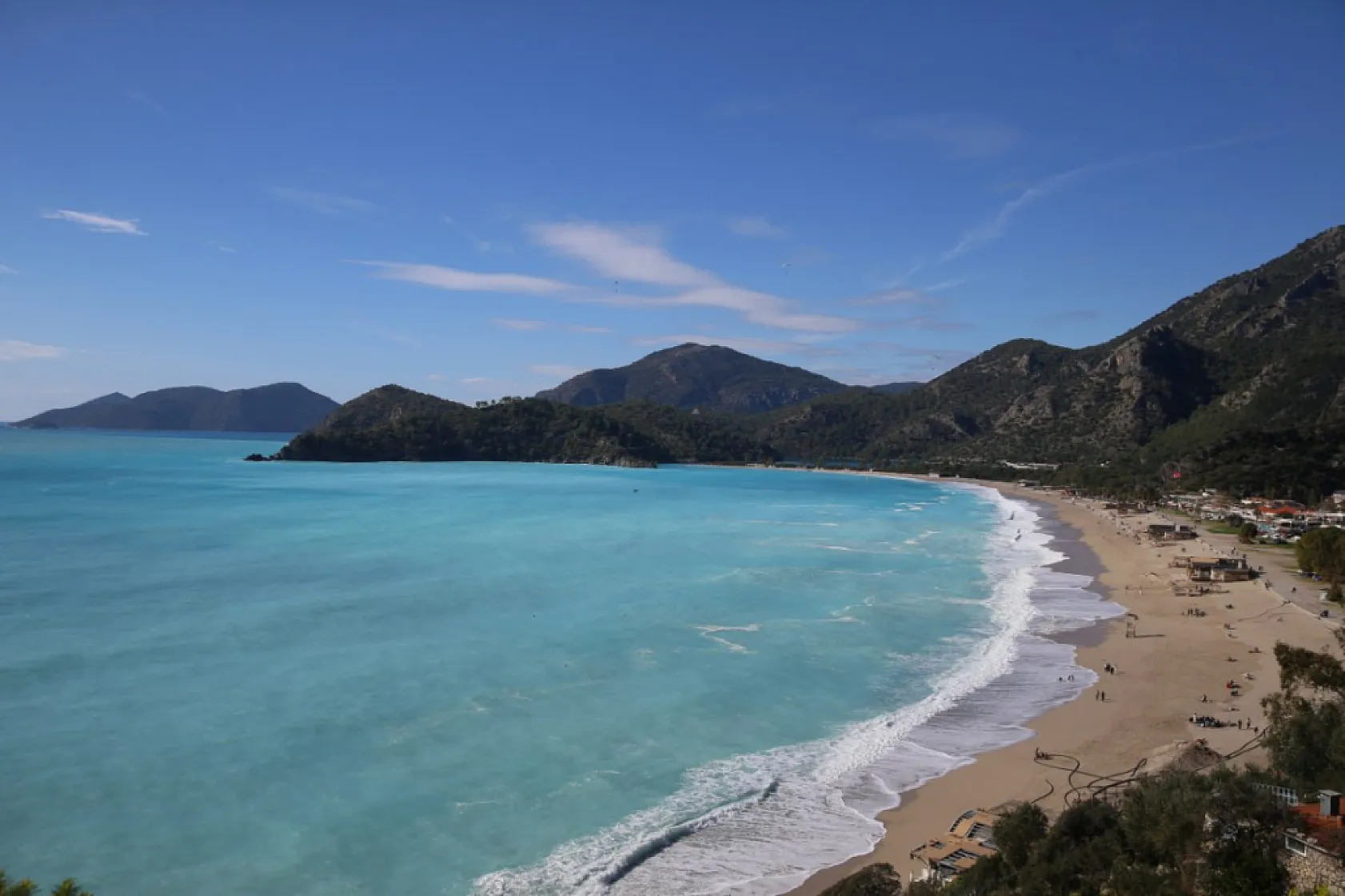 Fethiye'de Ölüdeniz'in rengi turkuaza döndü