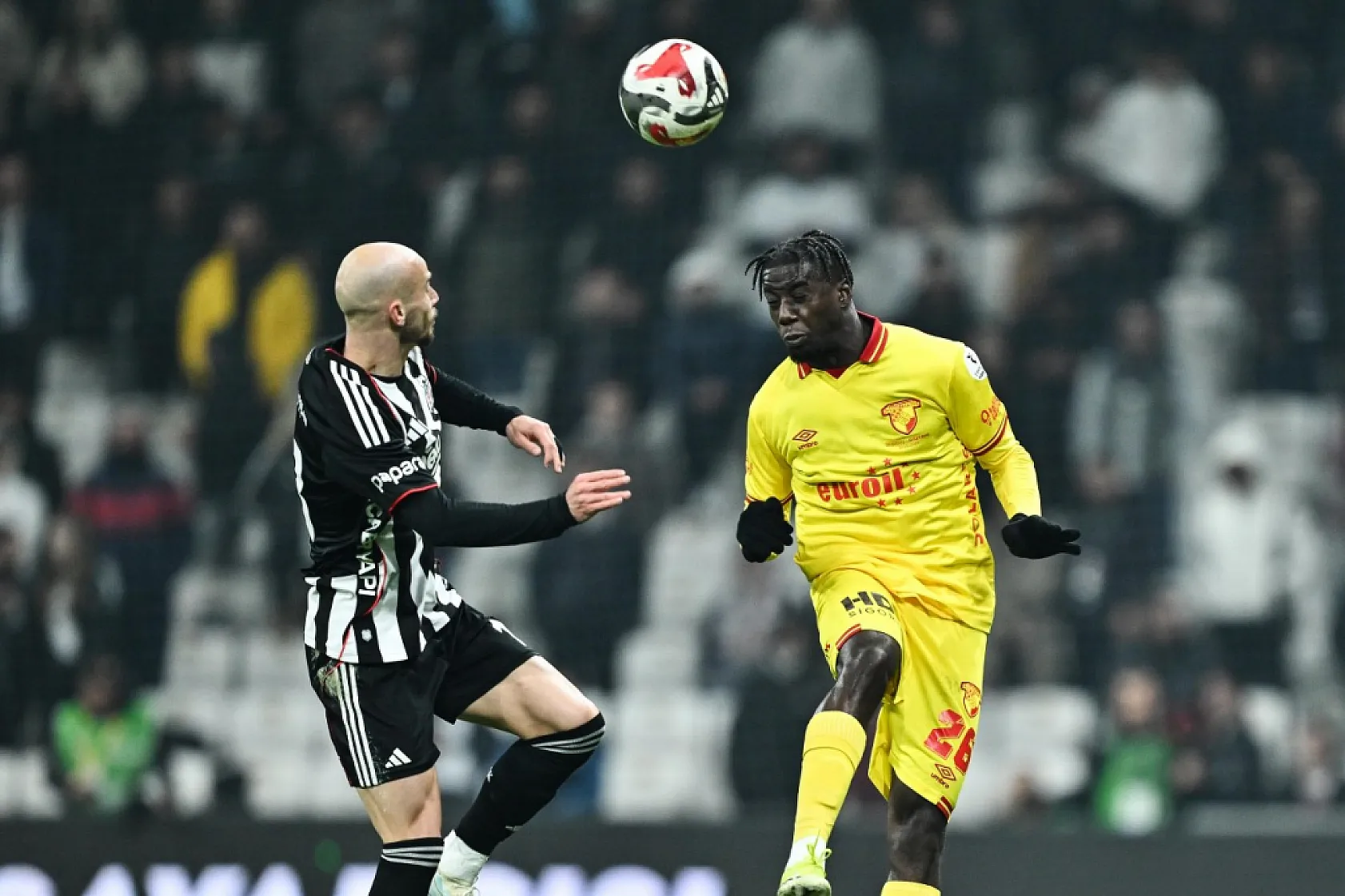 Beşiktaş 3 puanı 4 golle aldı