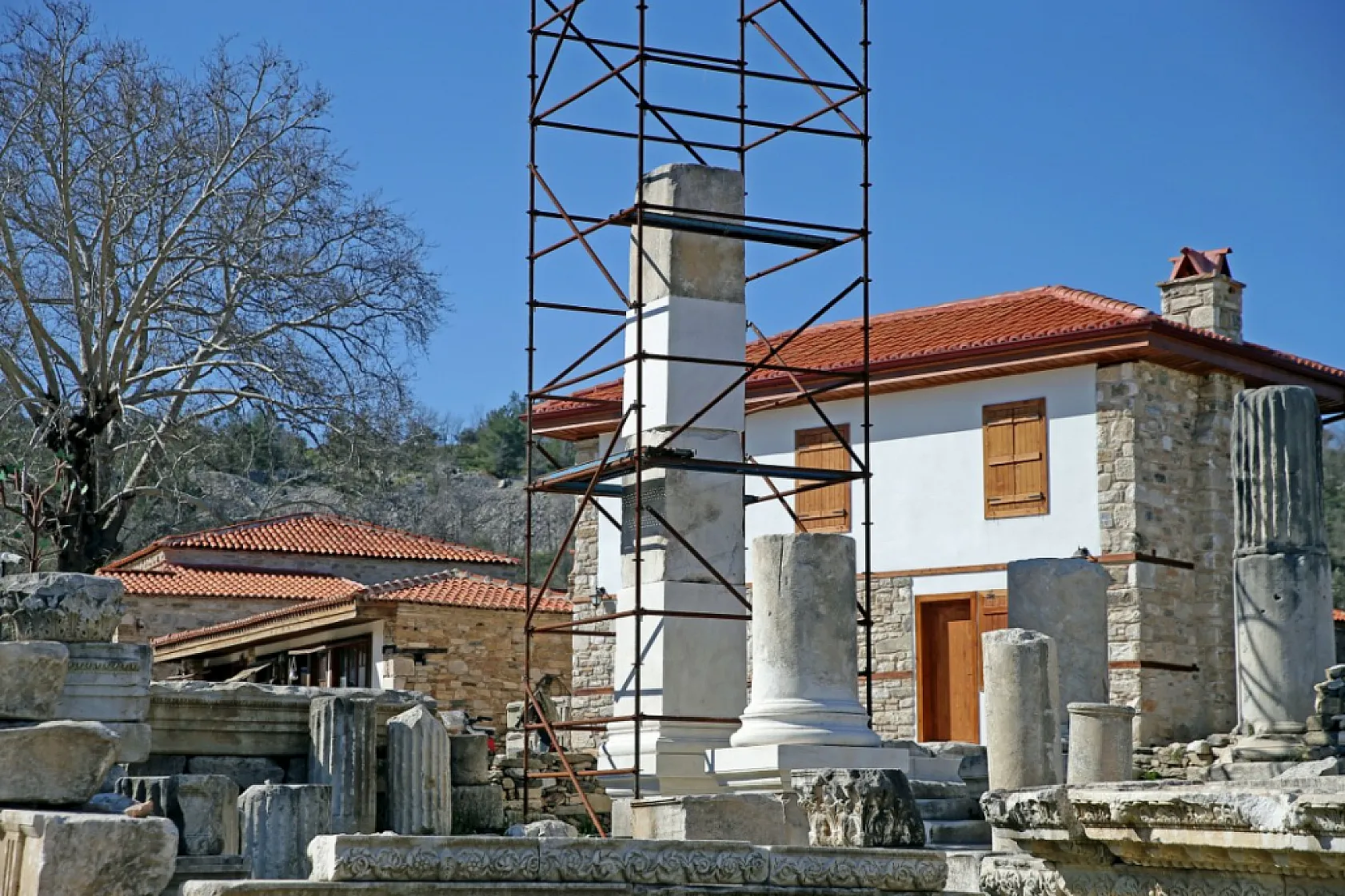 Muğla Stratonikeia'da Köy Meydanı Restore Ediliyor, Dükkanlar Eski İsimleriyle Açılacak