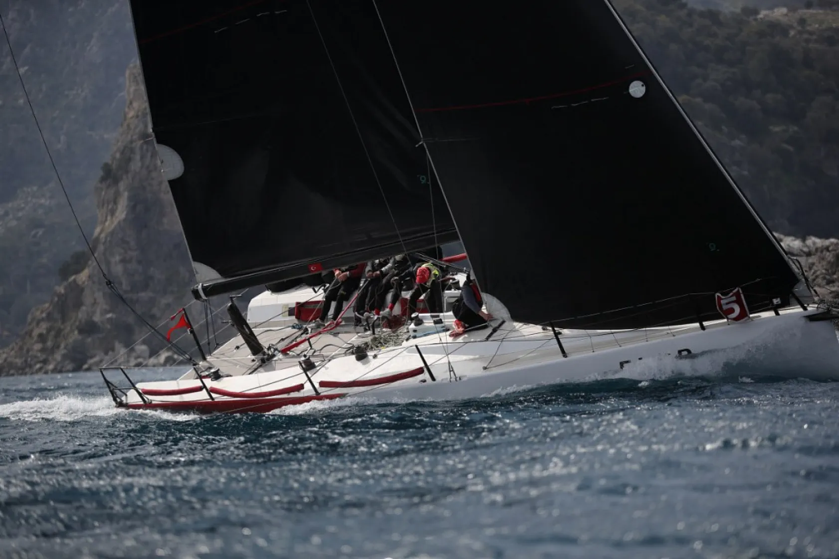 Marmaris MIYC Kış Trofesi Yat Yarışları'nın 4. ayağı tamamlandı