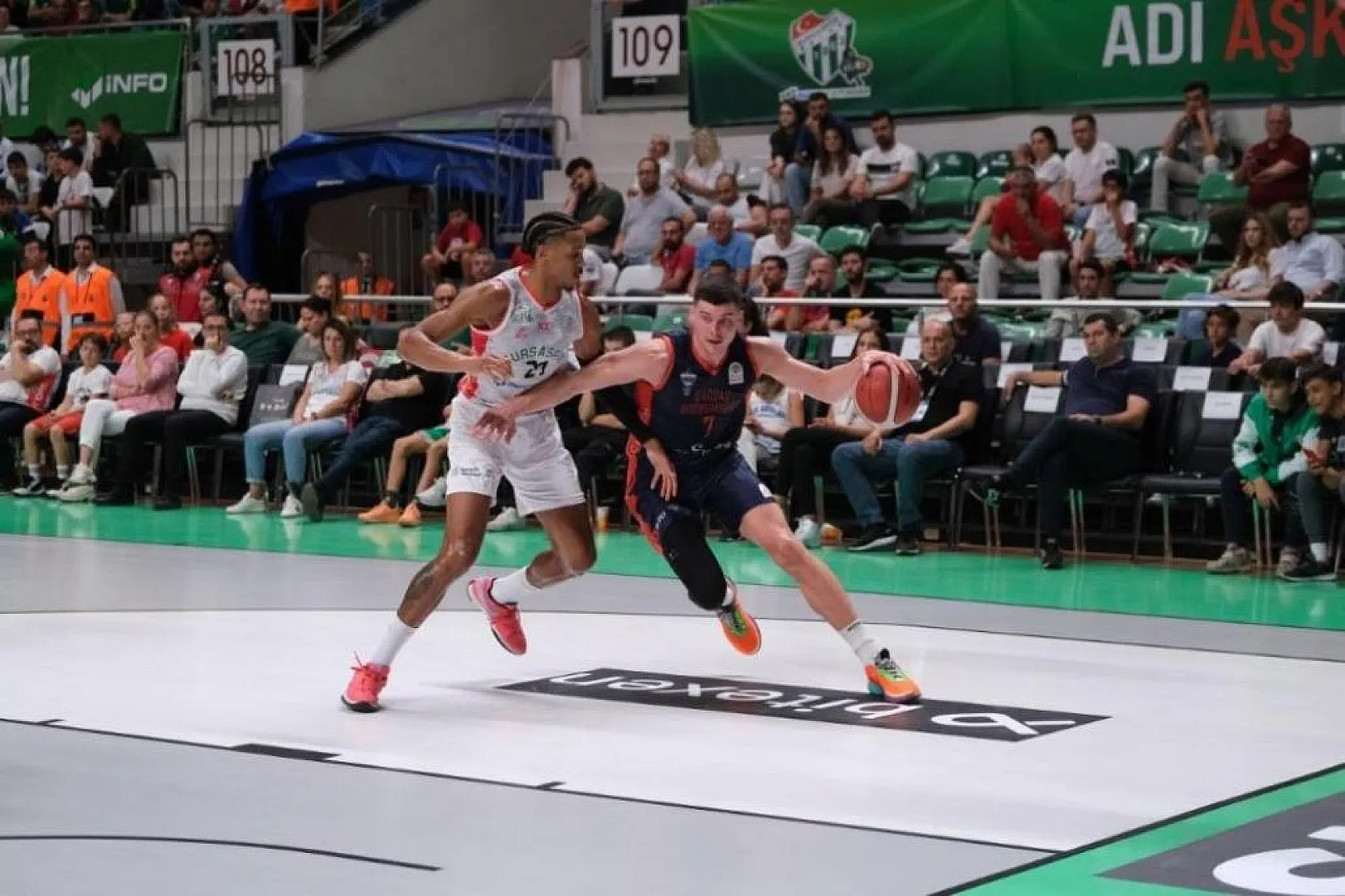 Çağdaş Bodrum Spor,  Bursaspor'a 83-69 yenildi