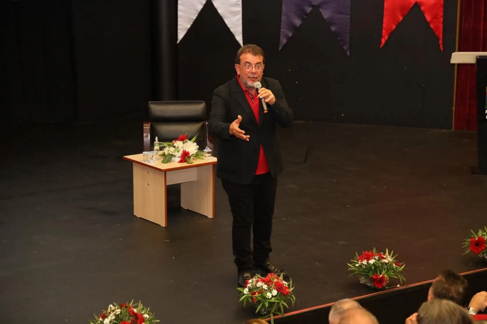 'Atatürk'ün yaşamından hatıralar söyleşisi'