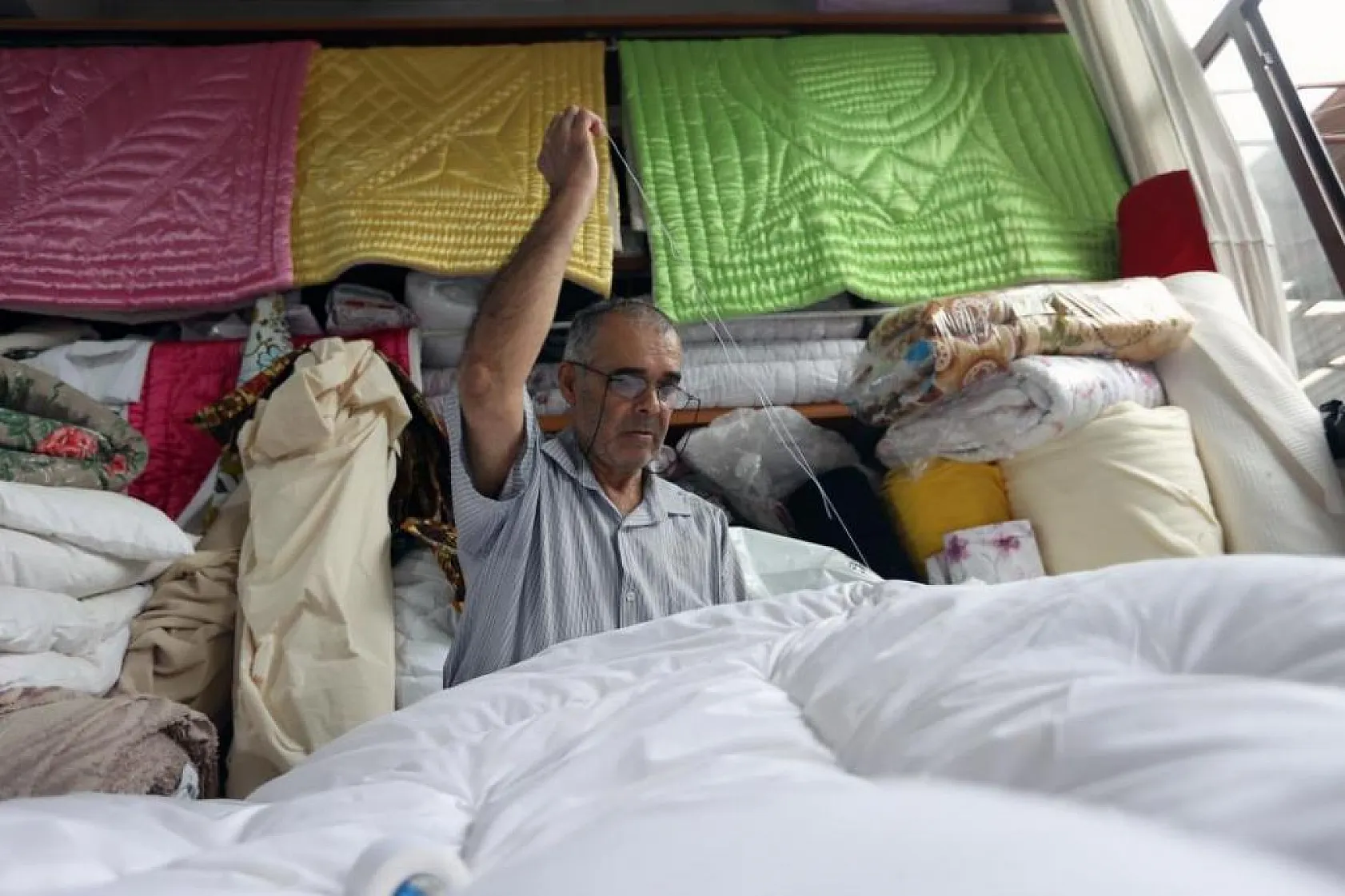 Ayakkabı tamircisi Karaçam, 'Eskiye rağbet çok ama çırak yok'