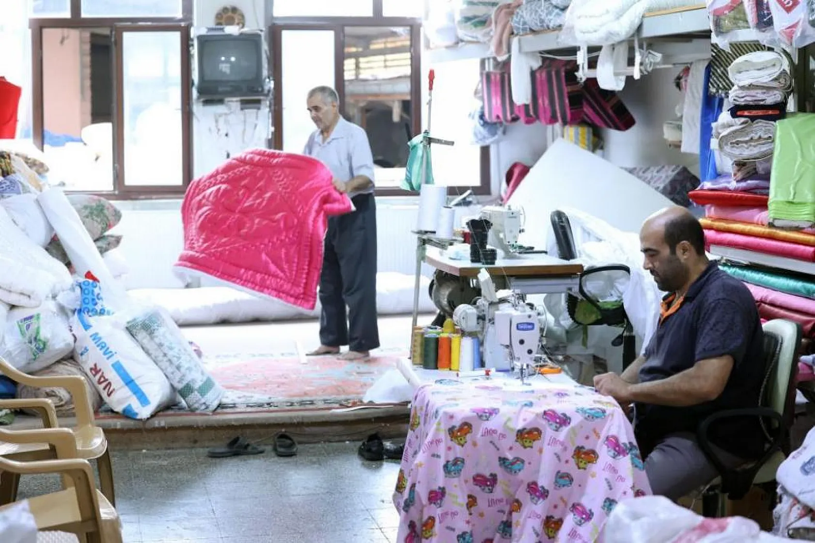 Ayakkabı tamircisi Karaçam, 'Eskiye rağbet çok ama çırak yok'