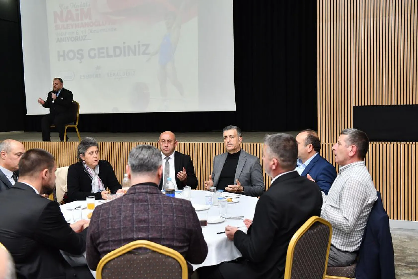 Milli halterci Naim Süleymanoğlu anıldı