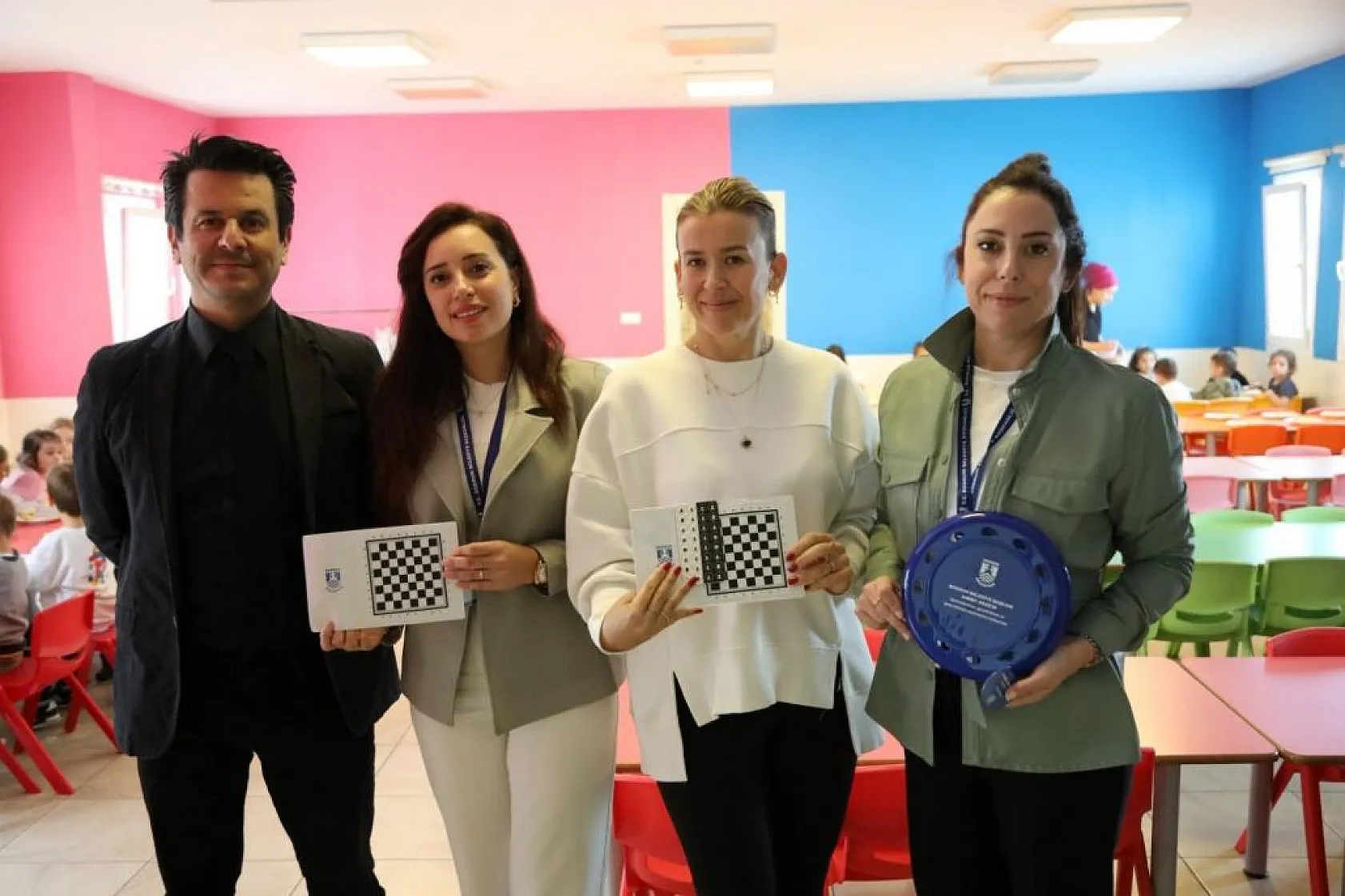 Belediyeden Miniklere Hediye