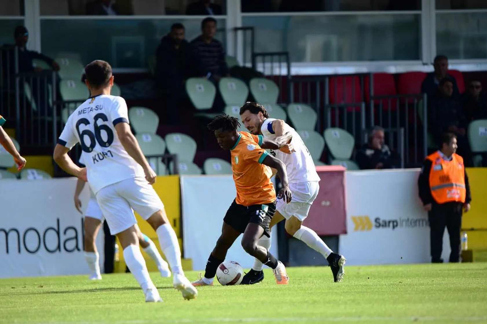 Bodrum FK, Menemen FK'yı eledi