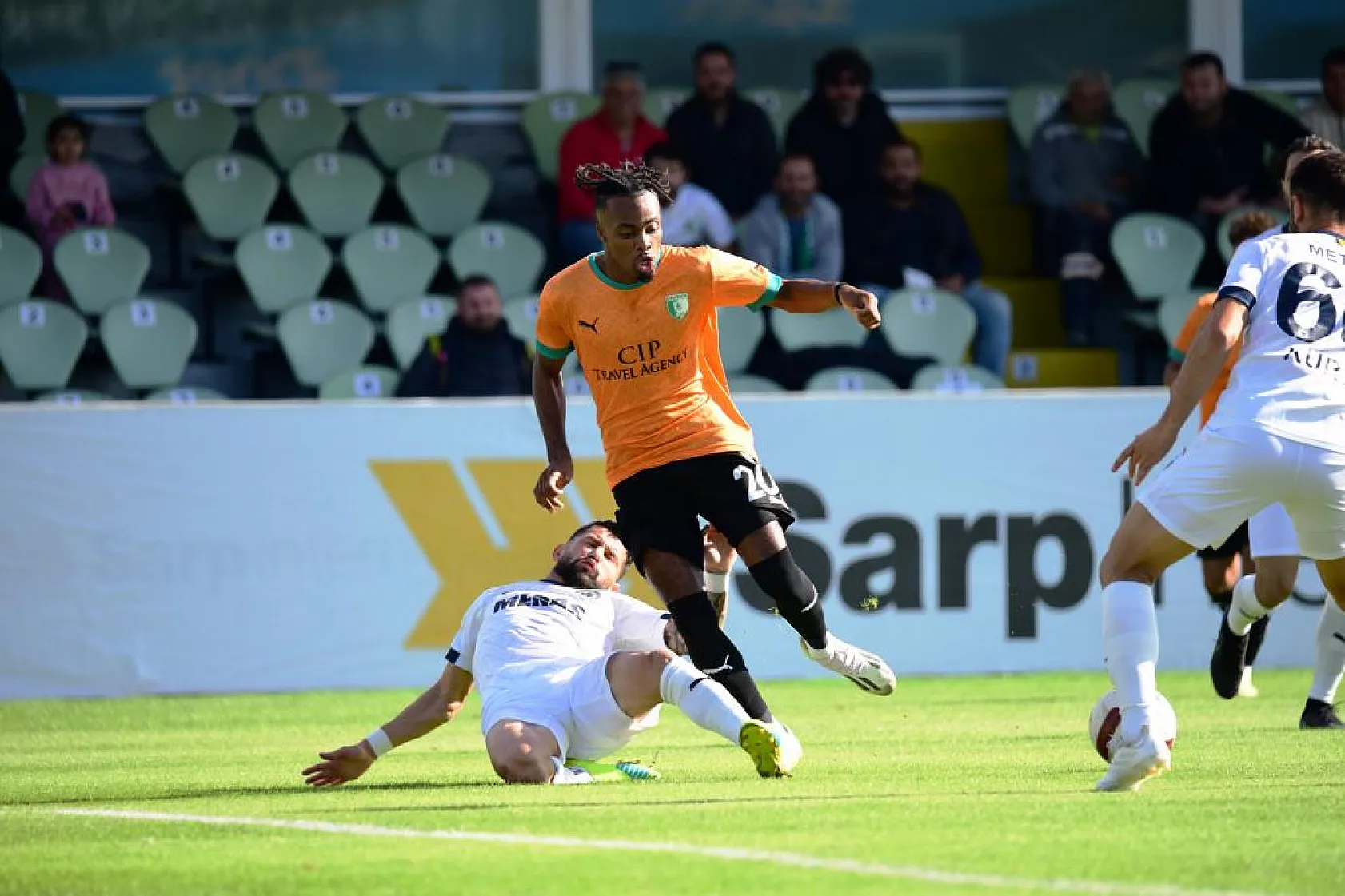 Bodrum FK, Menemen FK'yı eledi