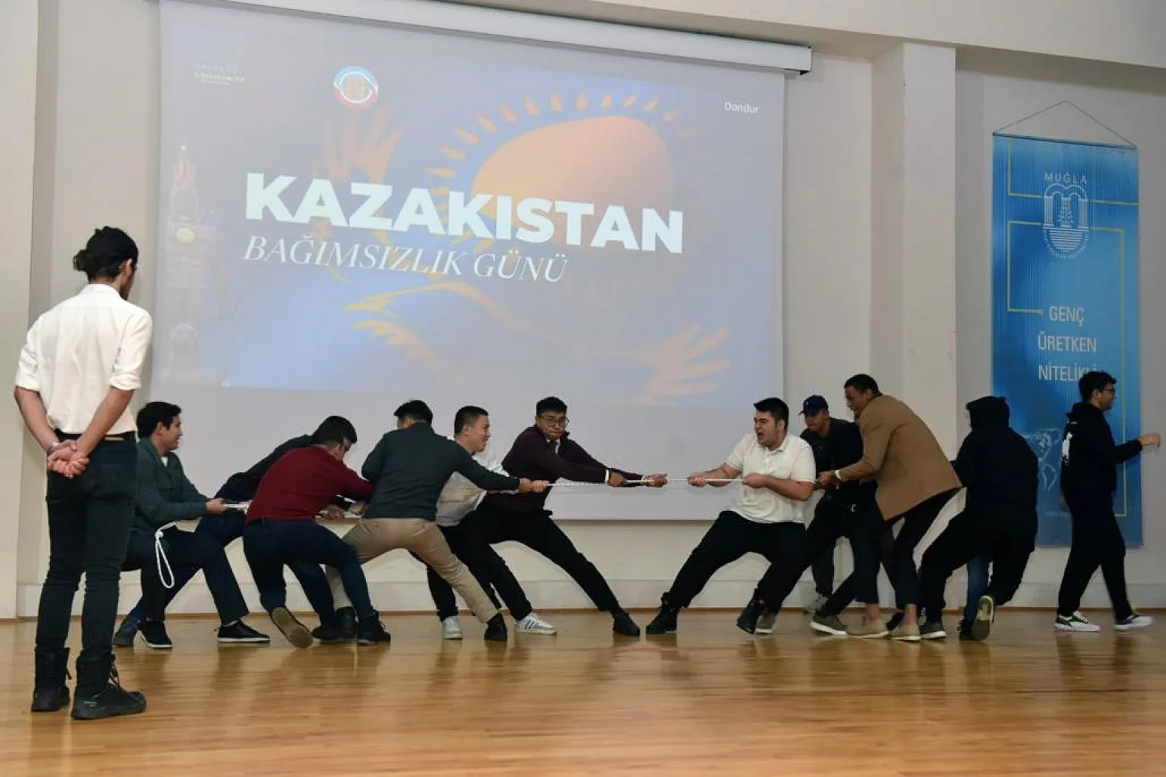 MSKÜ'lü Kazak öğrenciler bağımsızlıklarını kutladı