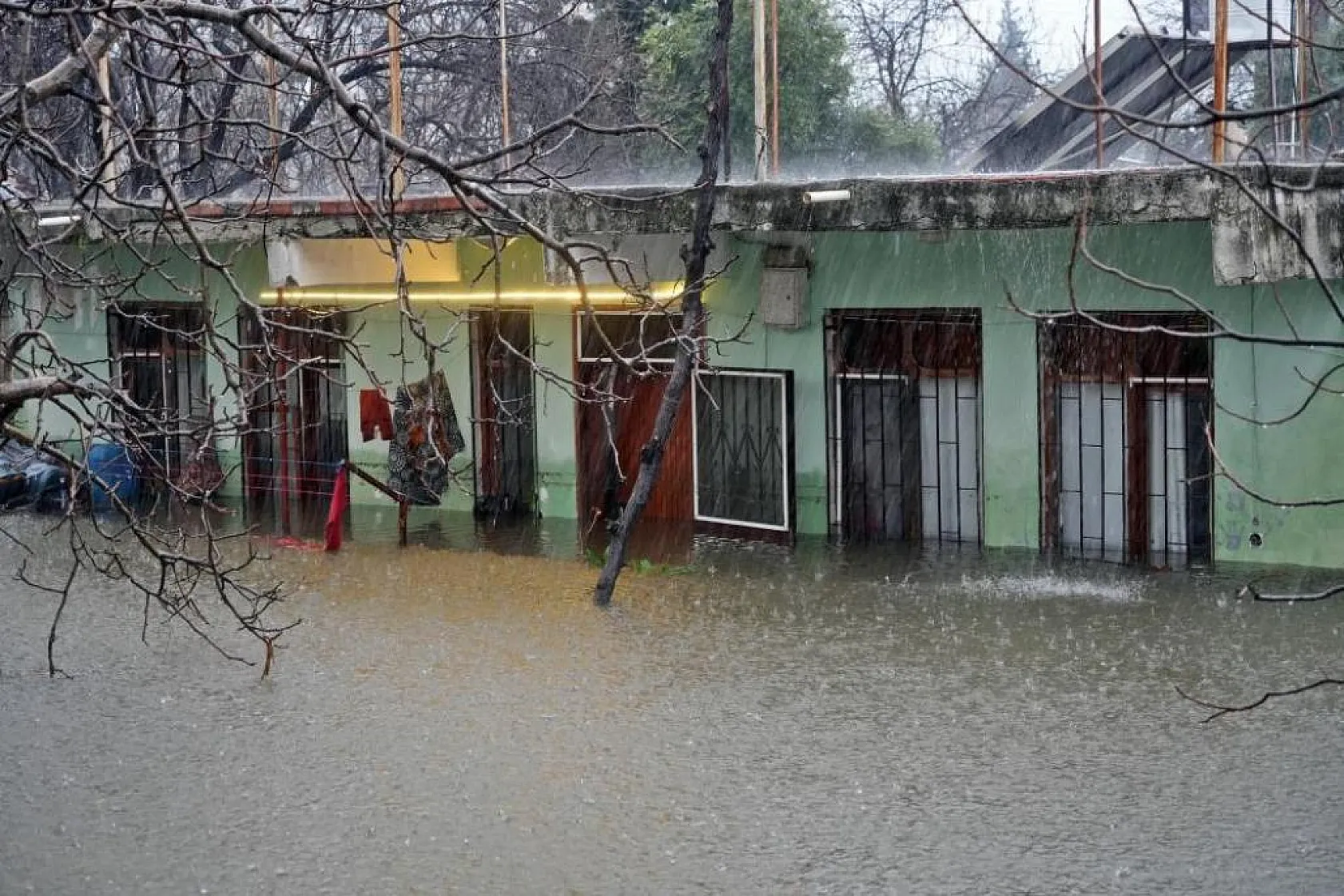 Antalya'da hayat felç oldu