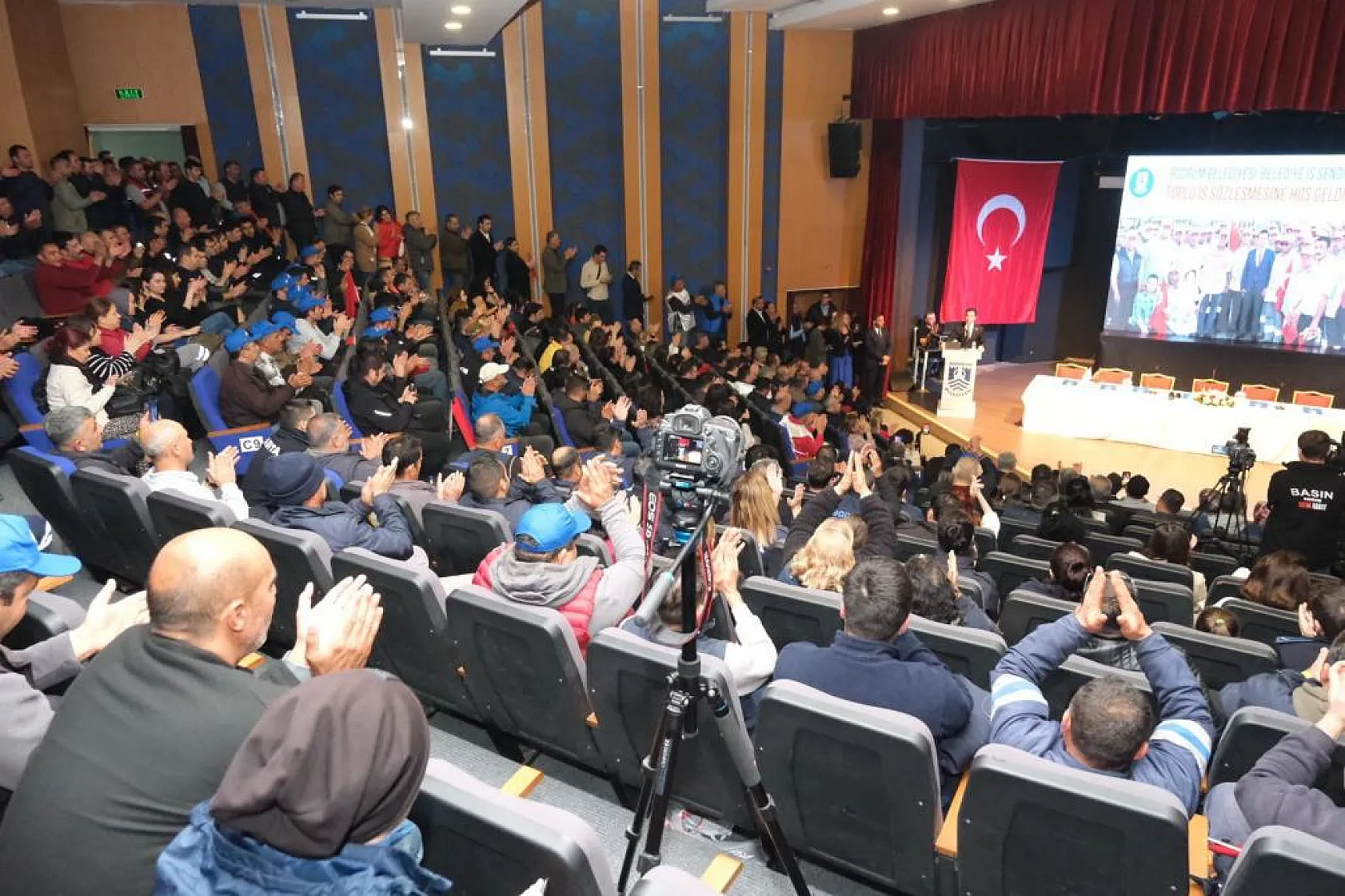 Bodrum Belediyesi Çalışanları, Büyük Sevinç Yaşadı