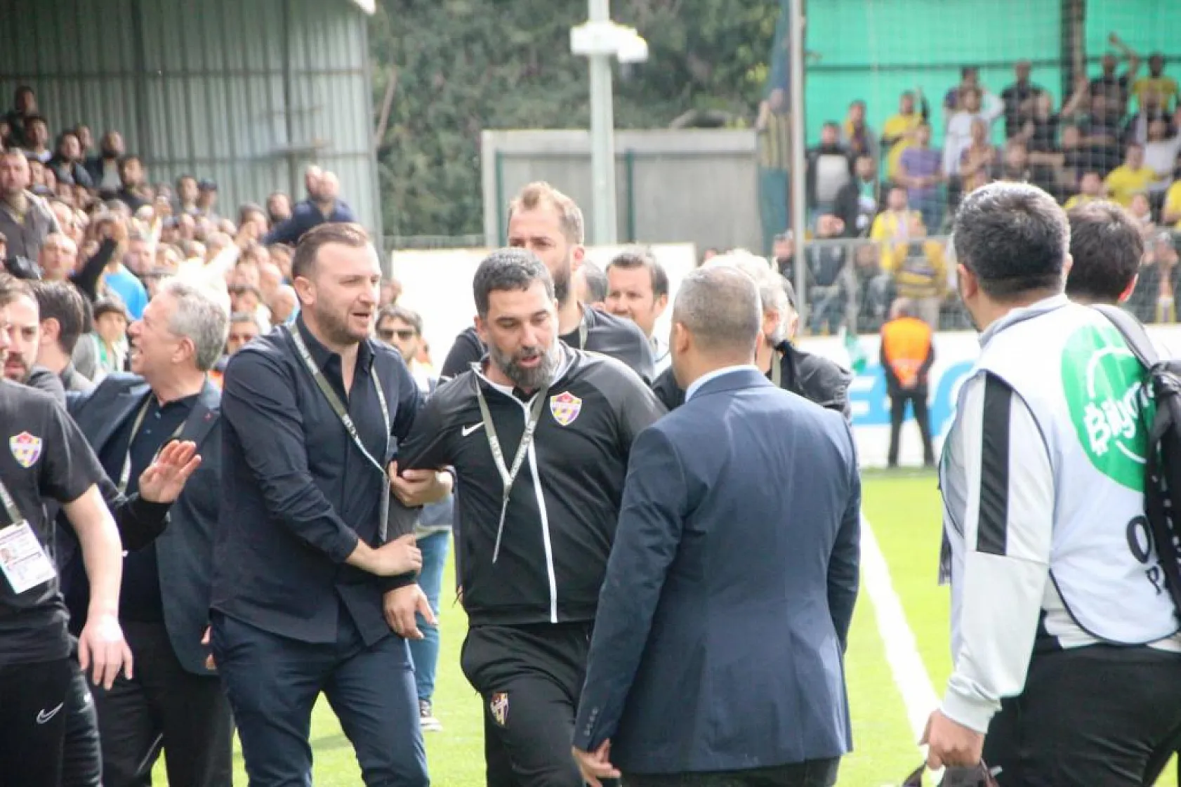 Bodrum FK'nın maçında olay çıktı! Sahaya ambulans girdi!