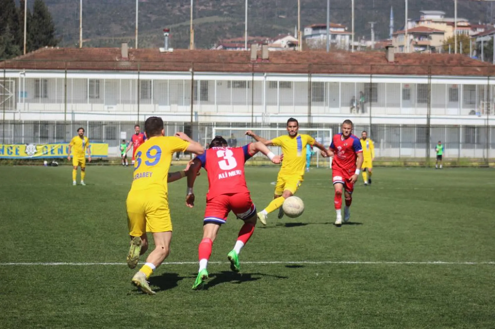 Taner Gülleri'nin Derince'si Fethiyespor'u mağlup etti