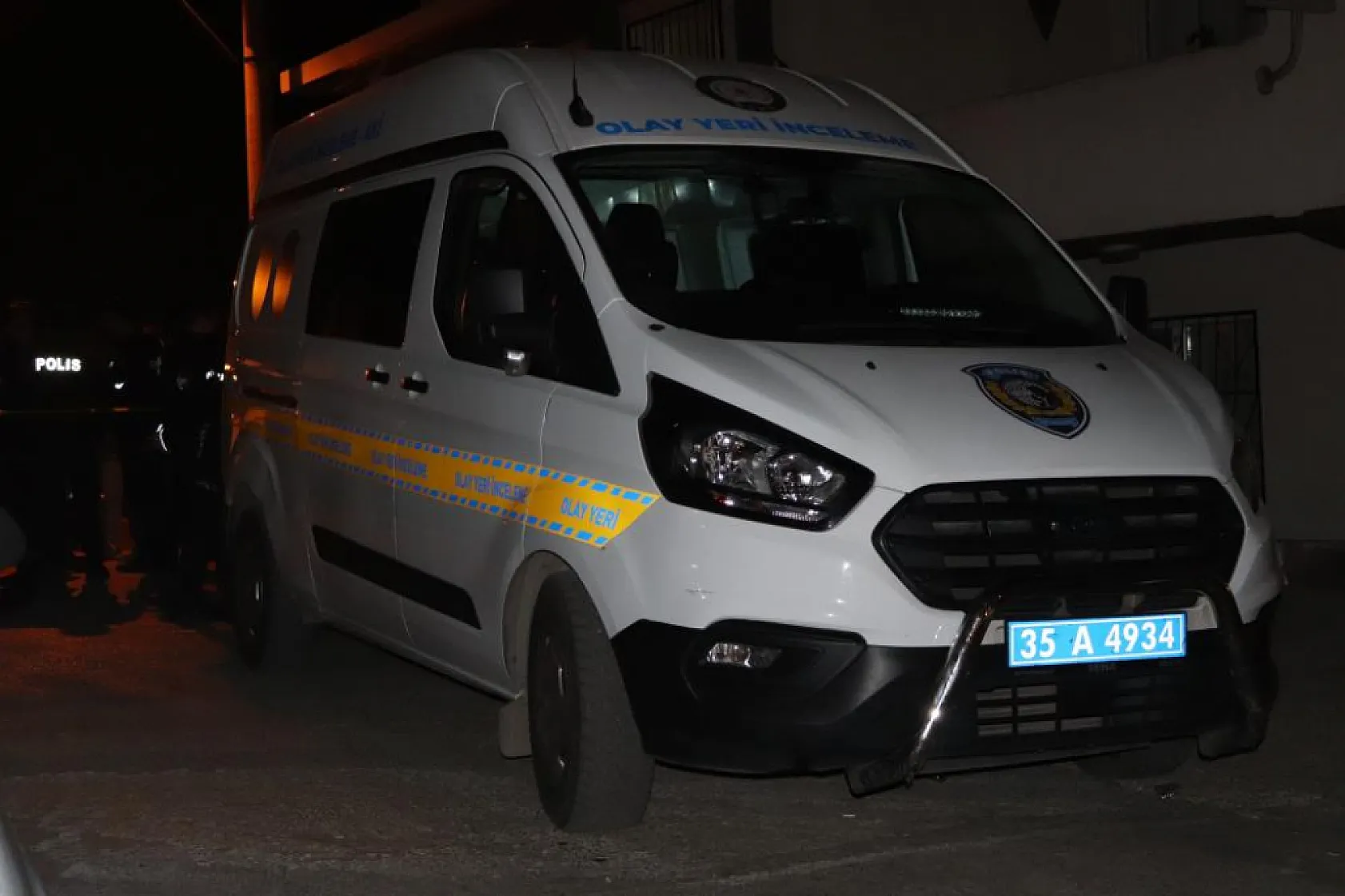 Cinnet geçiren baba, iki kızını ve kendisini vurdu