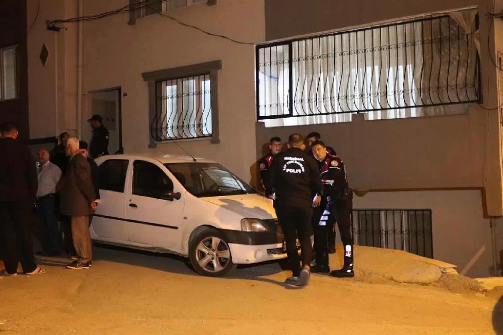 2 kızından birini öldüren baba, hastanede öldü