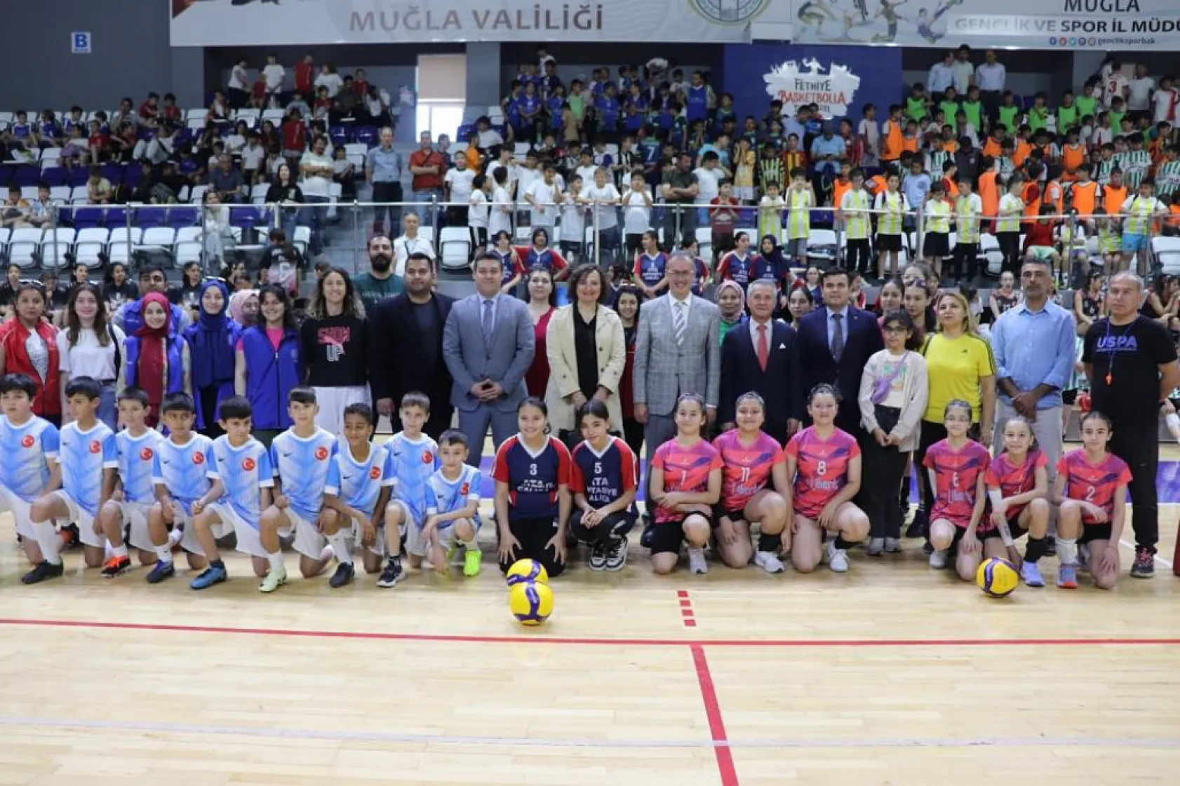 Fethiye'de spor temalı çocuk şenliği