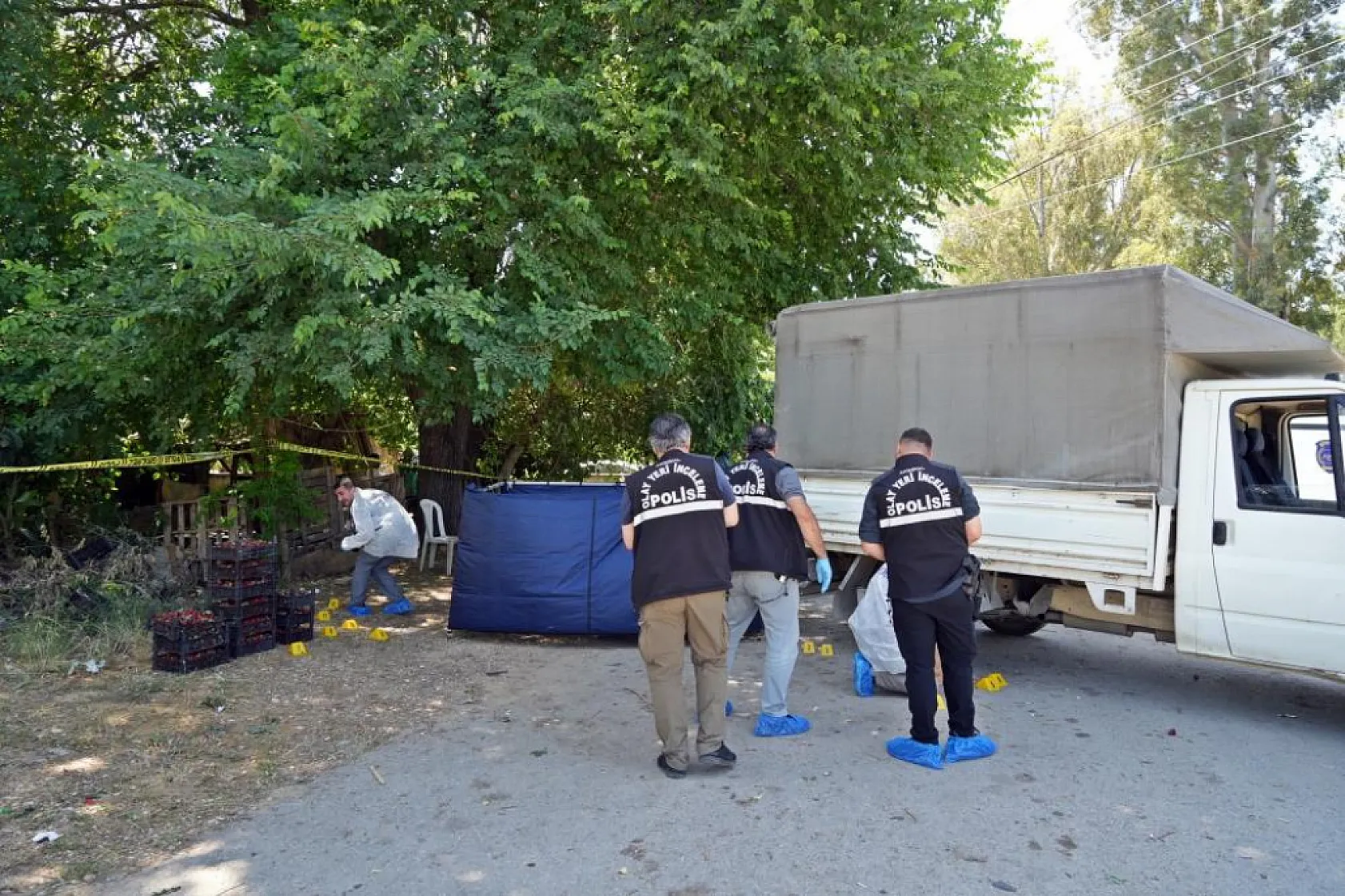 Korkunç cinayet: Müşterilerine çilek satarken silahlı saldırıya uğradı