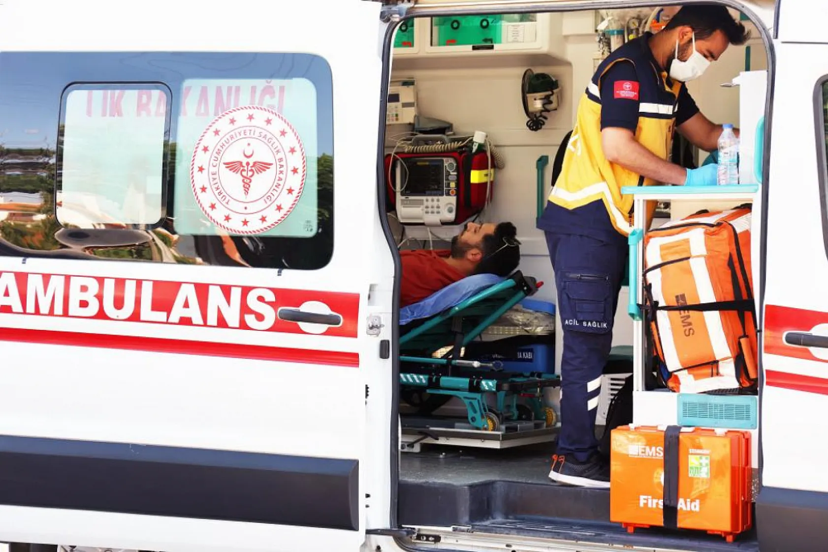 Muğla'da 4 aracın karıştığı zincirleme kaza