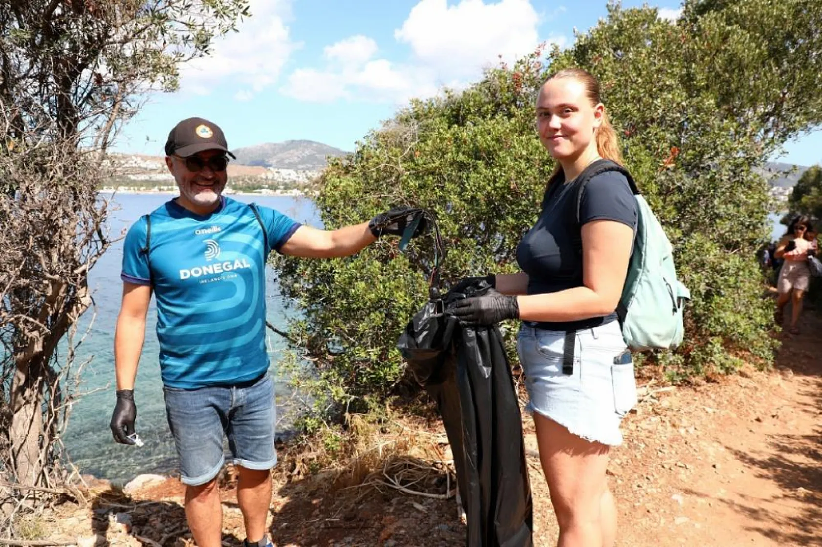 Bodrum'da öğrenciler kıyı temizliği yaptı