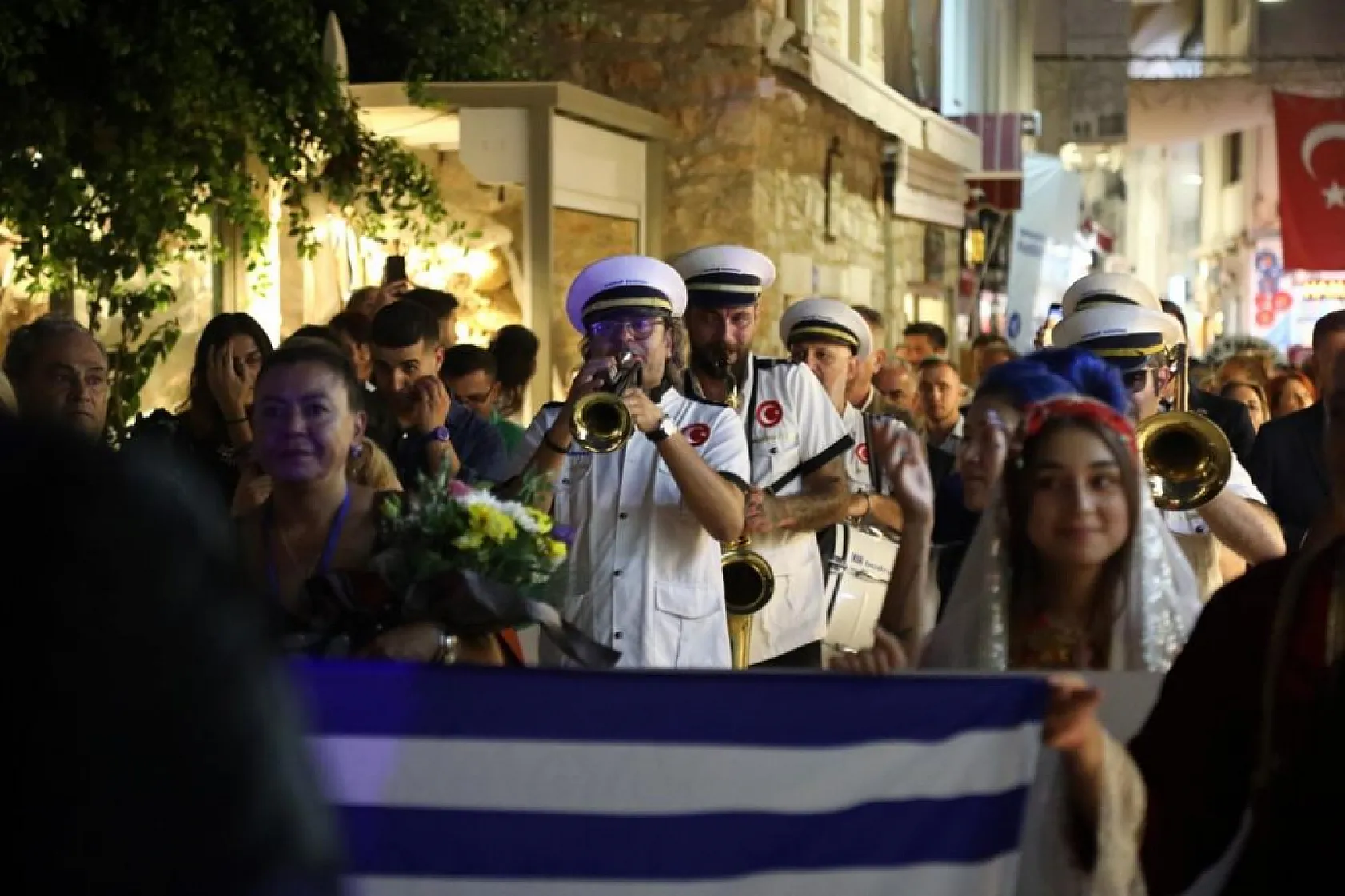 İki yaka, dostluk konserinde buluştu