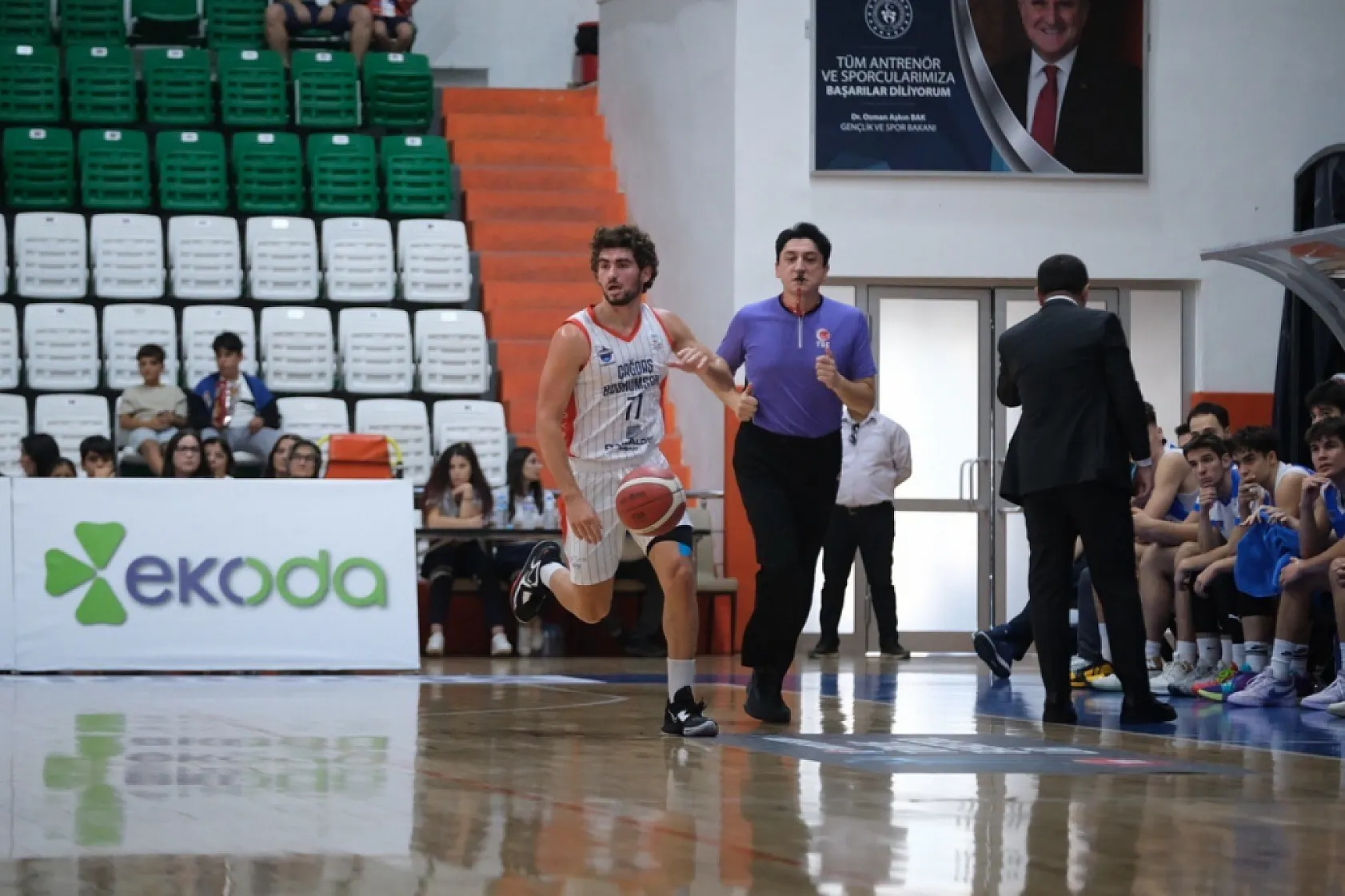Çağdaş Bodrum Spor, İstanbul Anka Spor karşısında farklı galibiyet aldı