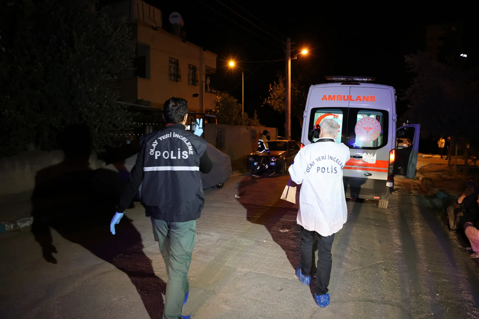 Evin Şizofren Oğlu Ailesini Uykuda Vurdu: 2 ölü, 1 yaralı