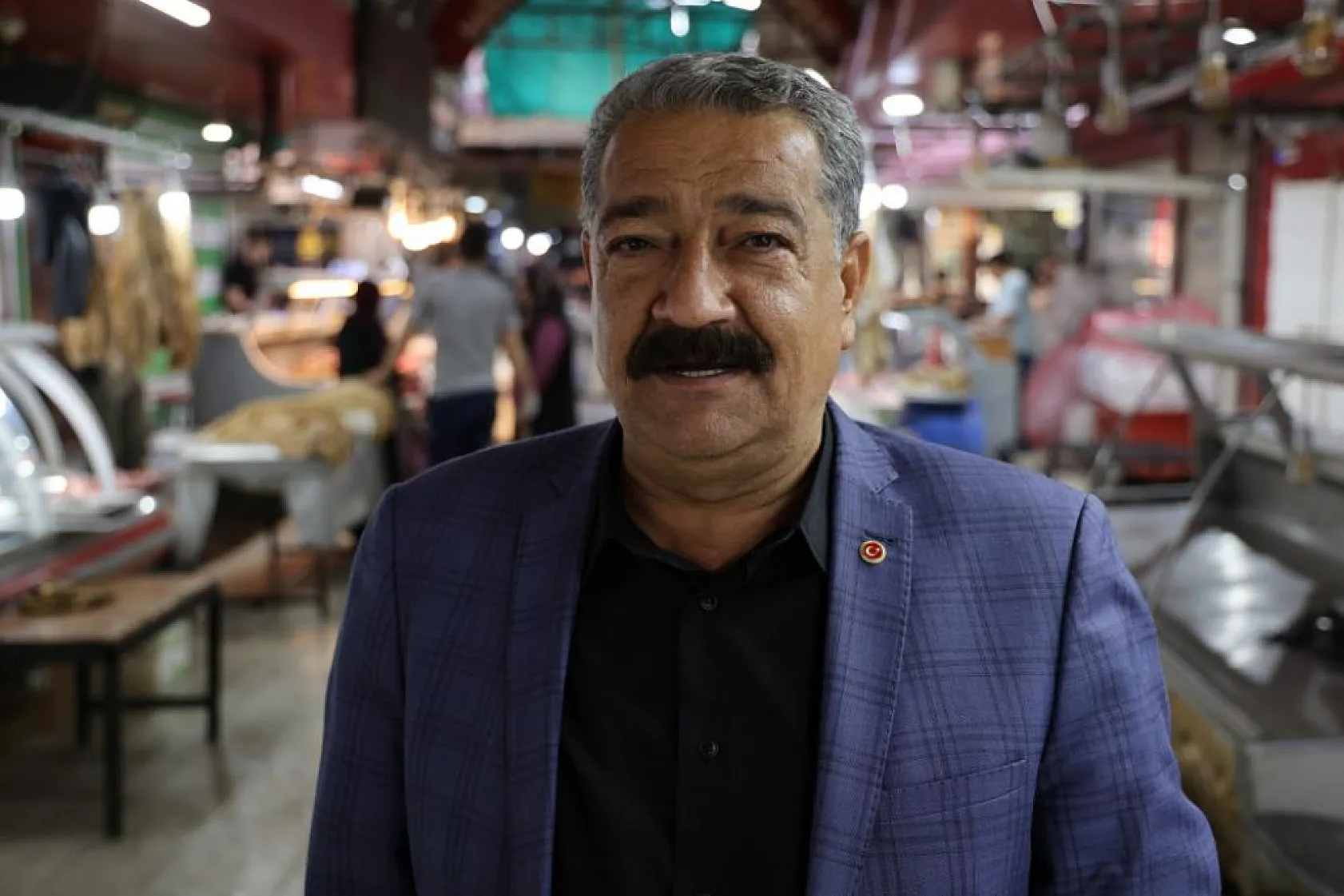 'Senden aldığım et ile zehirlendim' diyerek kasapları dolandırdılar