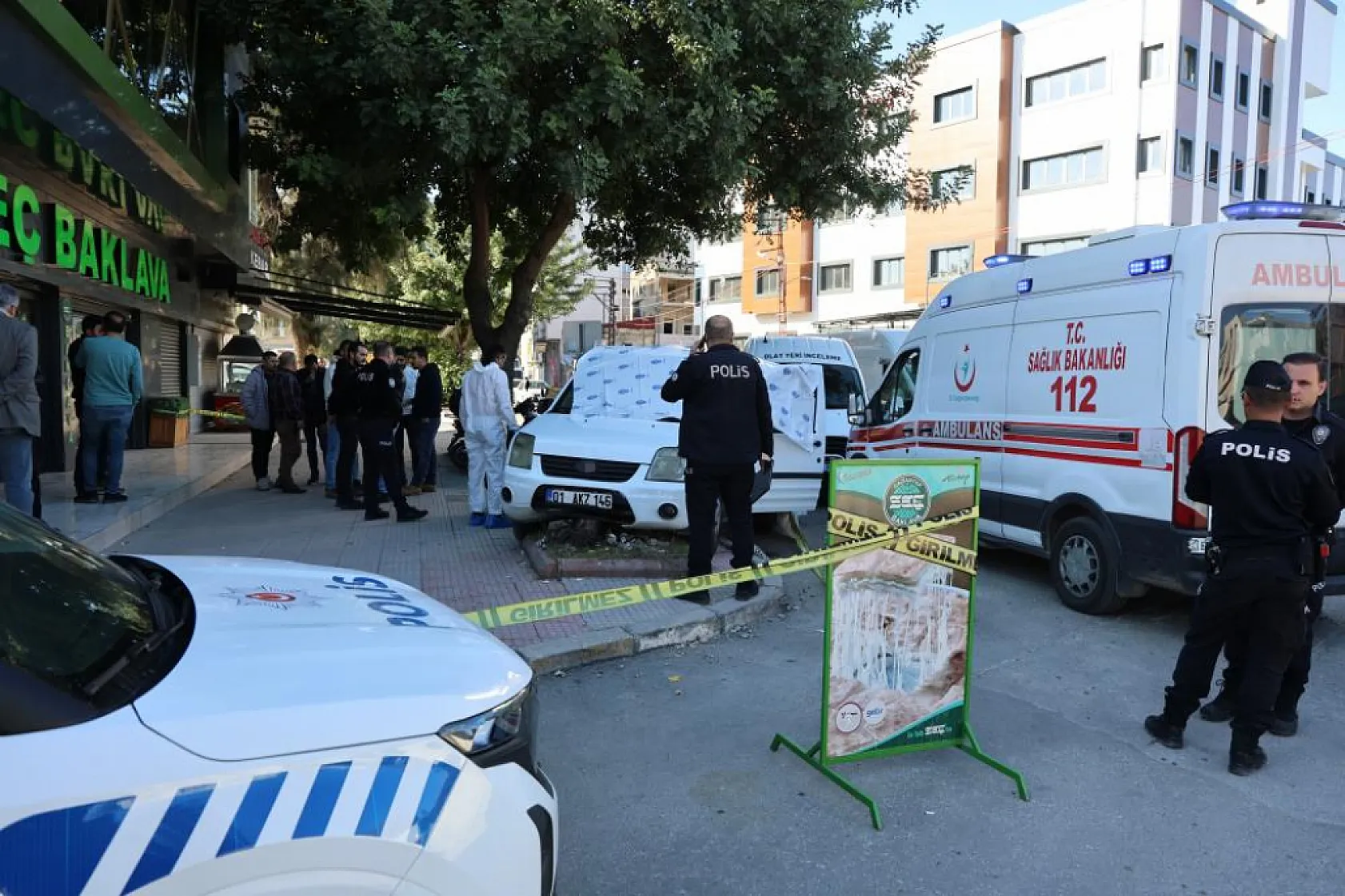 Bir kadın nişanlanan eski sevgilisini öldürüp intihar etti