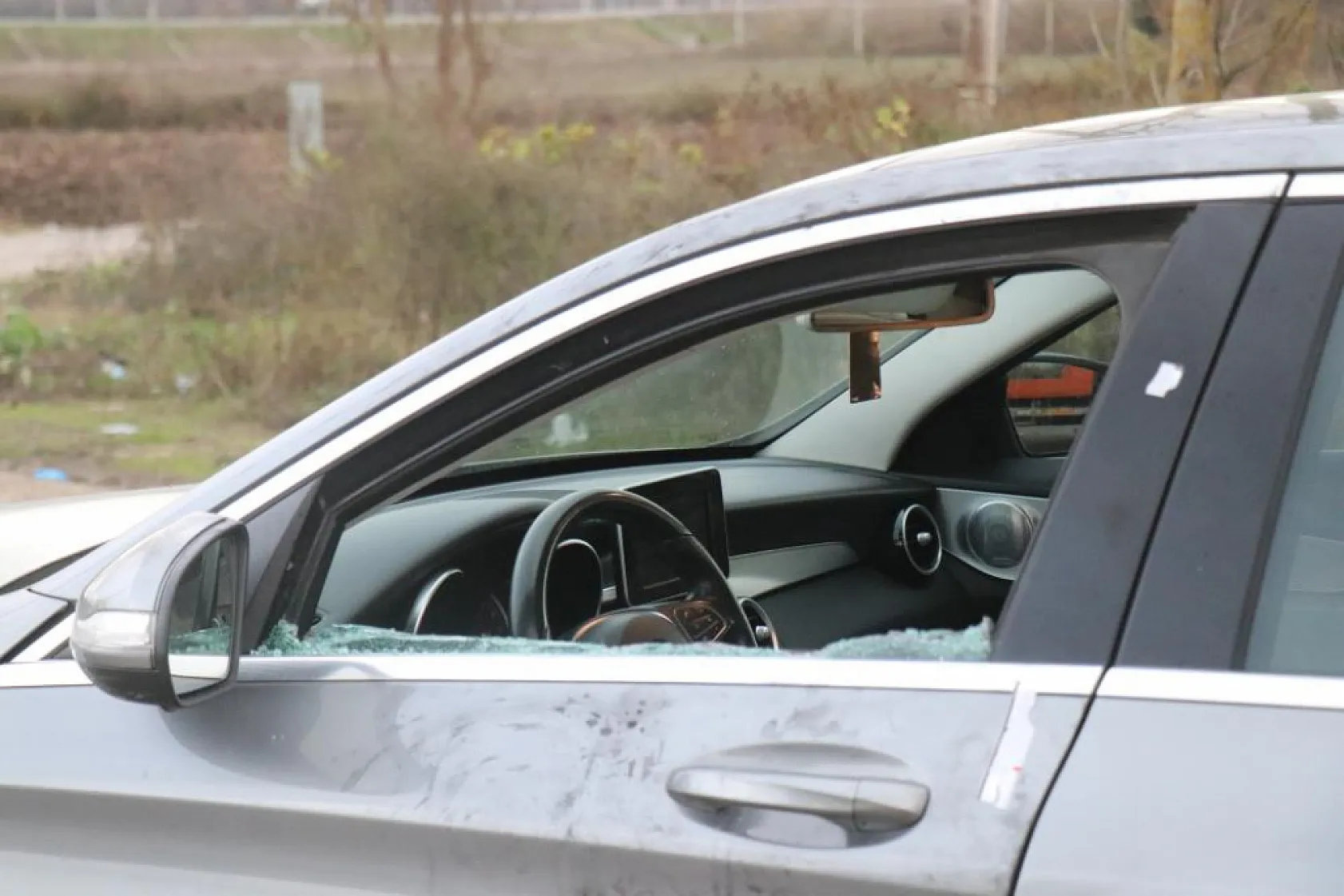 Kalp Damar Cerrahı otomobilinde başına poşet geçirilmiş halde ölü bulundu