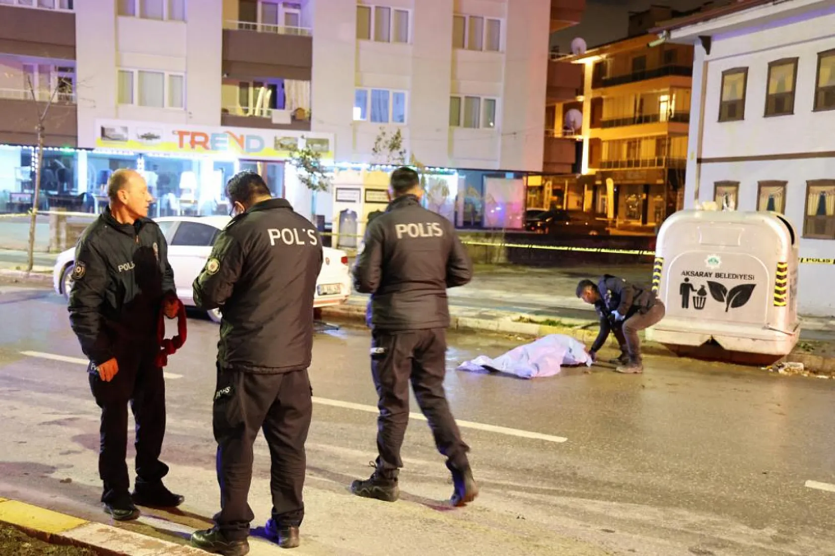 Otomobilin çarpıp kaçtığı bisiklet sürücüsü öldü
