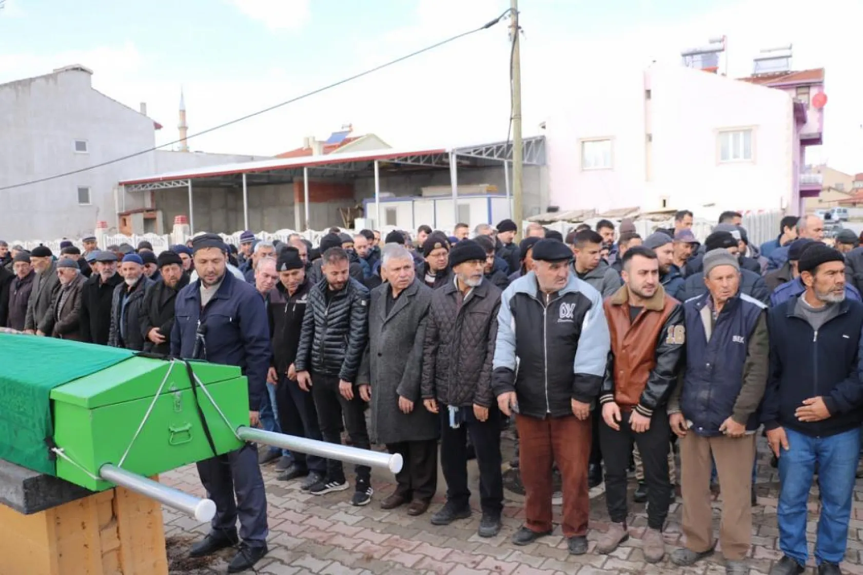 23 yaşındaki öğretmen kazada hayatını kaybetti