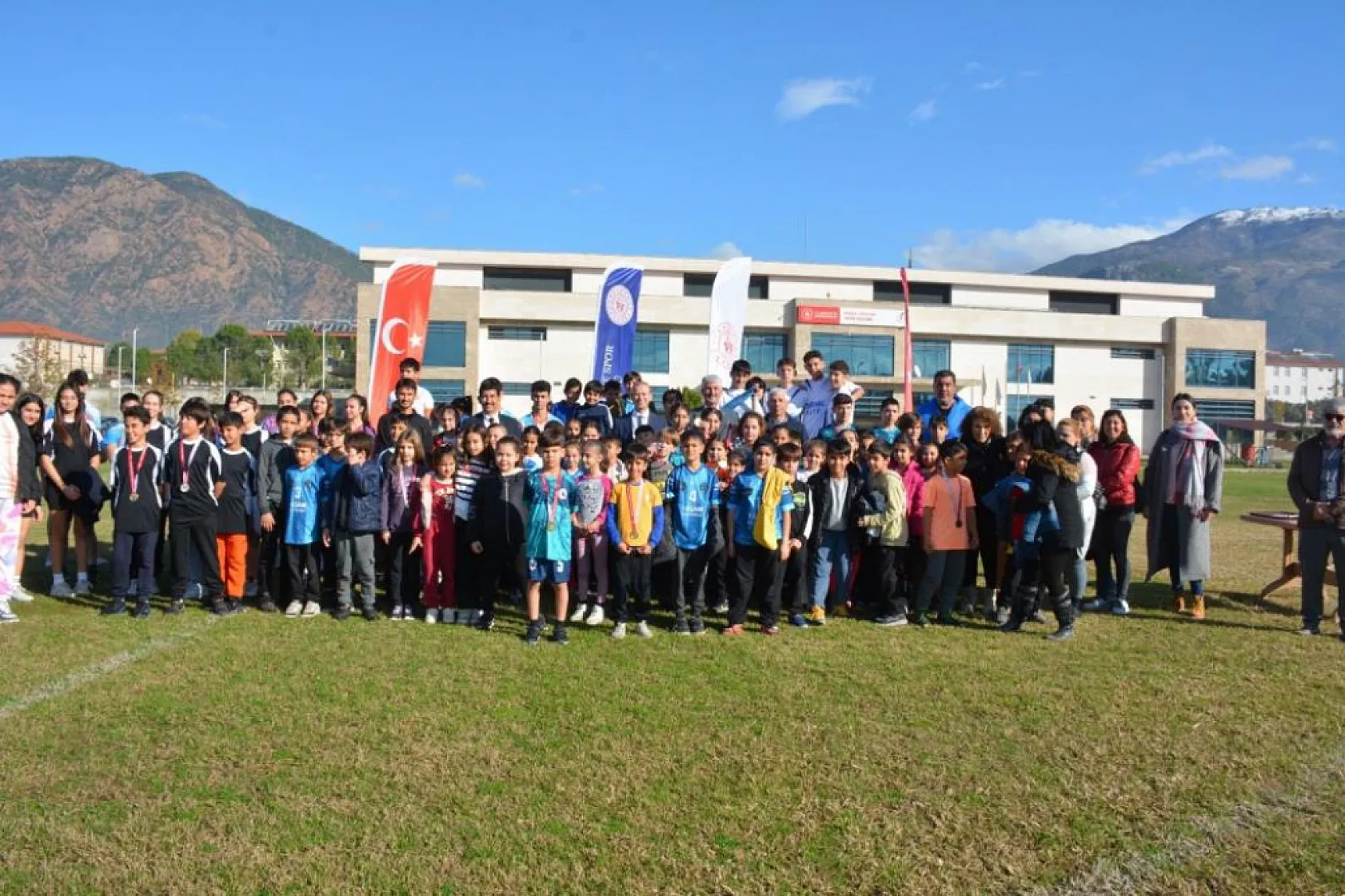 Köyceğiz'de Atatürk Yol Koşusu yarışmaları tamamlandı