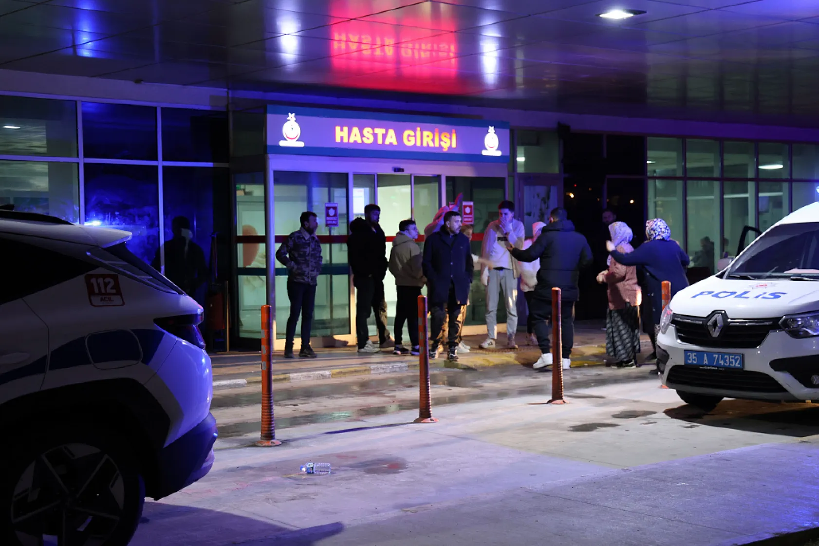 Parkı kana buladılar: 7 yaralı