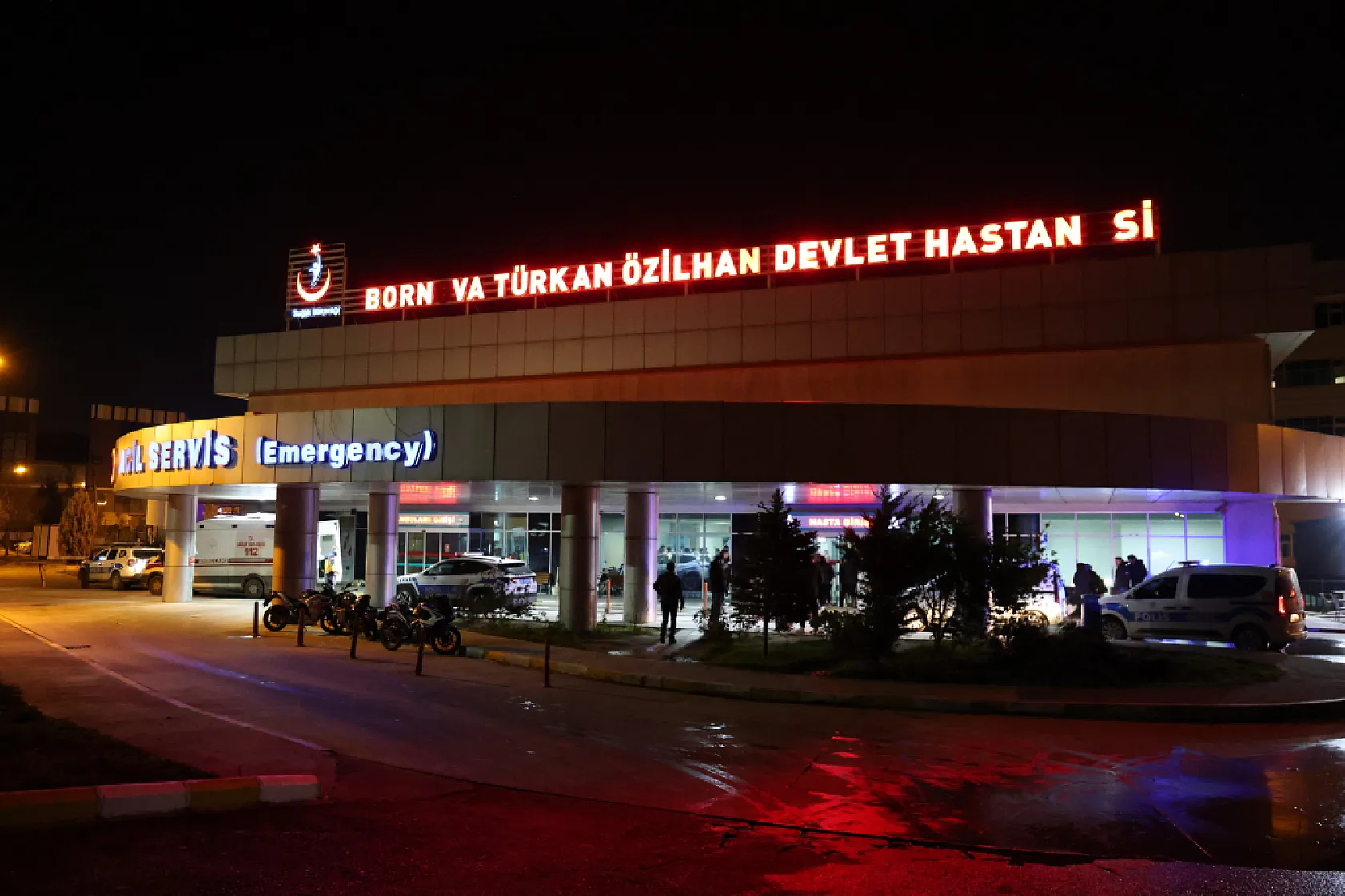 Parkı kana buladılar: 7 yaralı