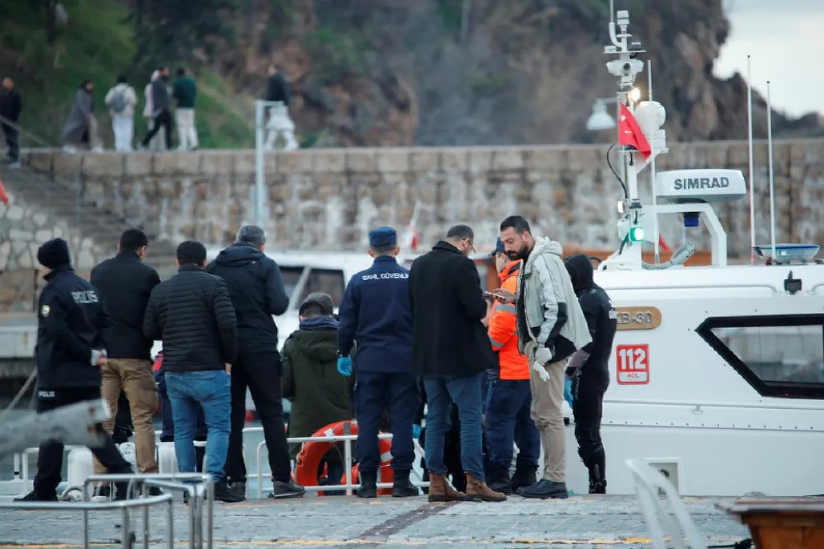 Denize düşen şahsı arama çalışmalarında başka bir kişiye ait ceset bulundu