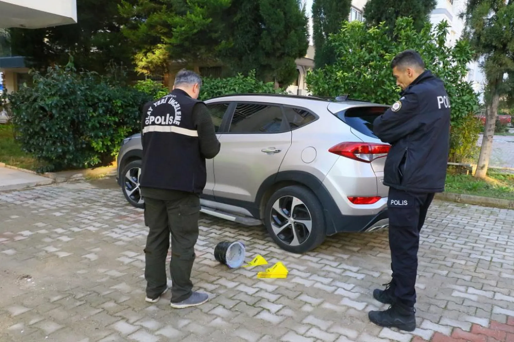 Eski eş faciası: 20 gün önce boşandığı karısını üzerine benzin dökerek yaktı